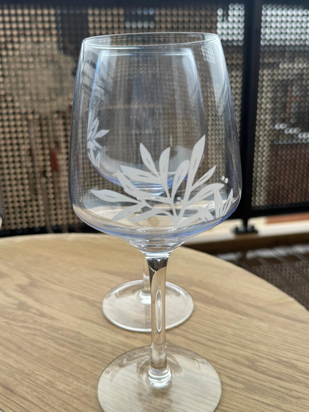 4er Set Vintage Weingläser mit Gravur, Glas, Klar, Sehr Gut