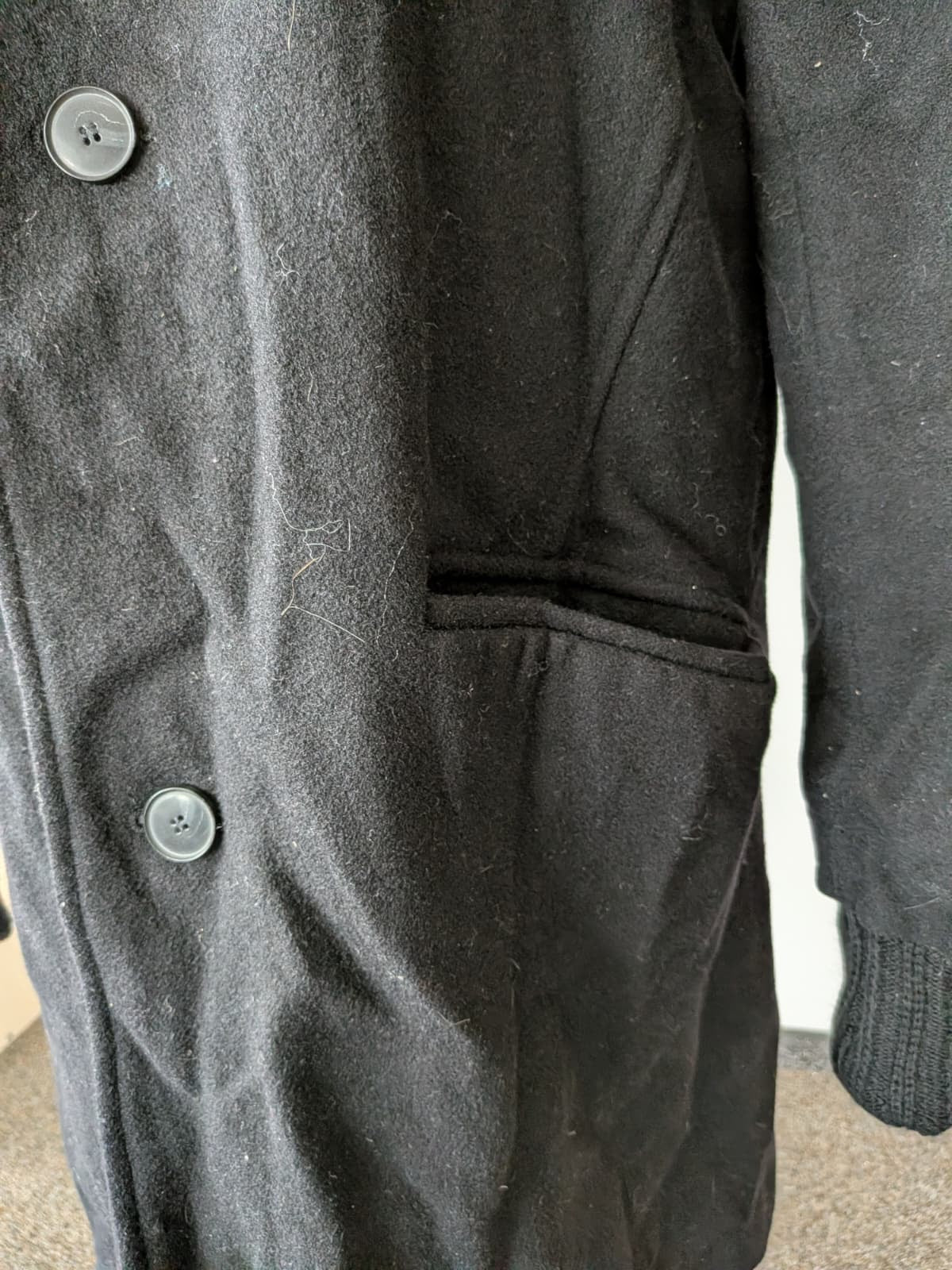 Bertoni Wollmantel mit Kunstfellkragen – Schwarz, Größe L, Guter Zustand