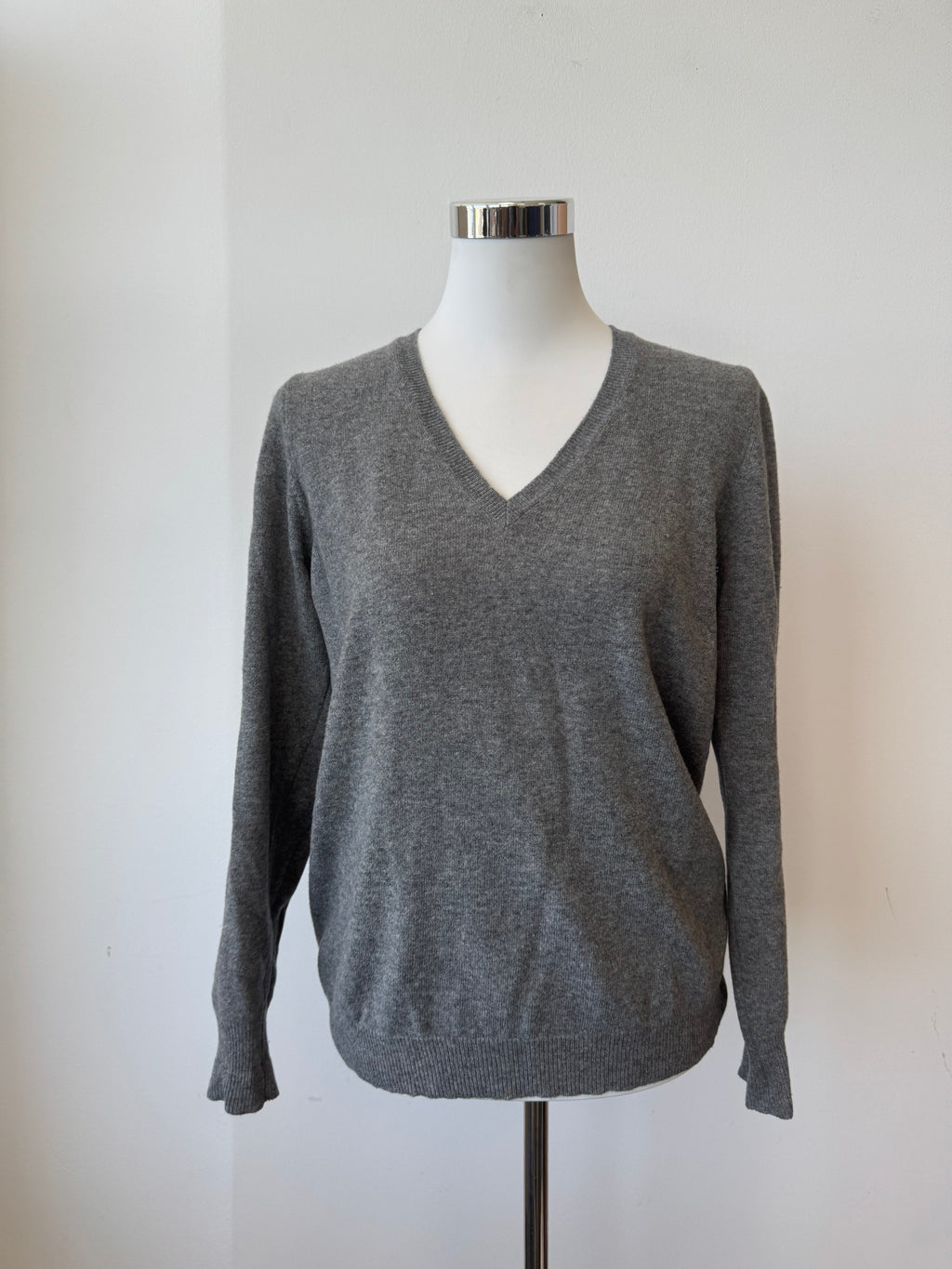 Stile Benetton Merino Extra Fine V-Neck Pullover Grey XL Good Condition