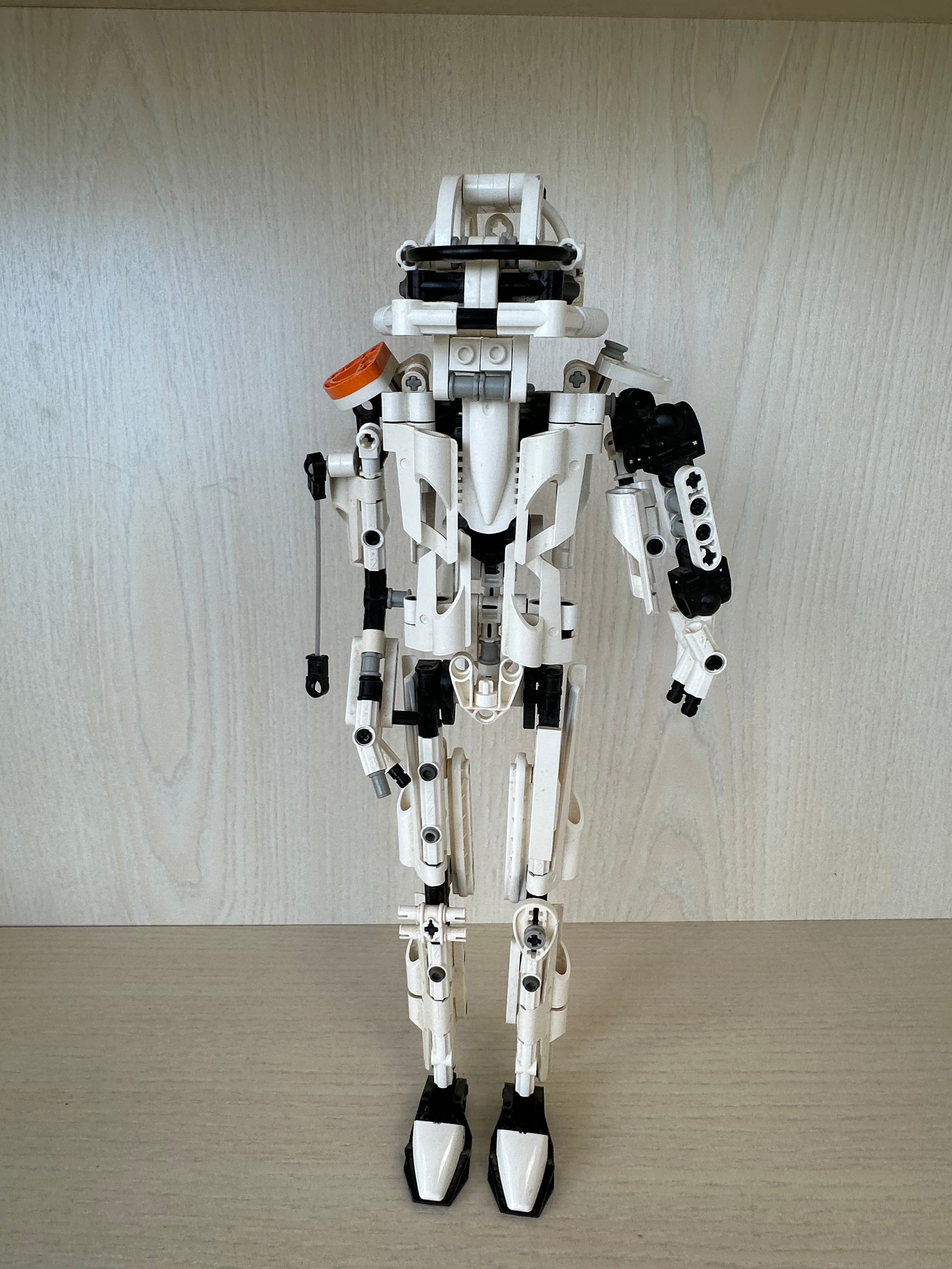 LEGO Technic Star Wars Stormtrooper 8008 Figur – 361 Teile, gut, weiß/schwarz
