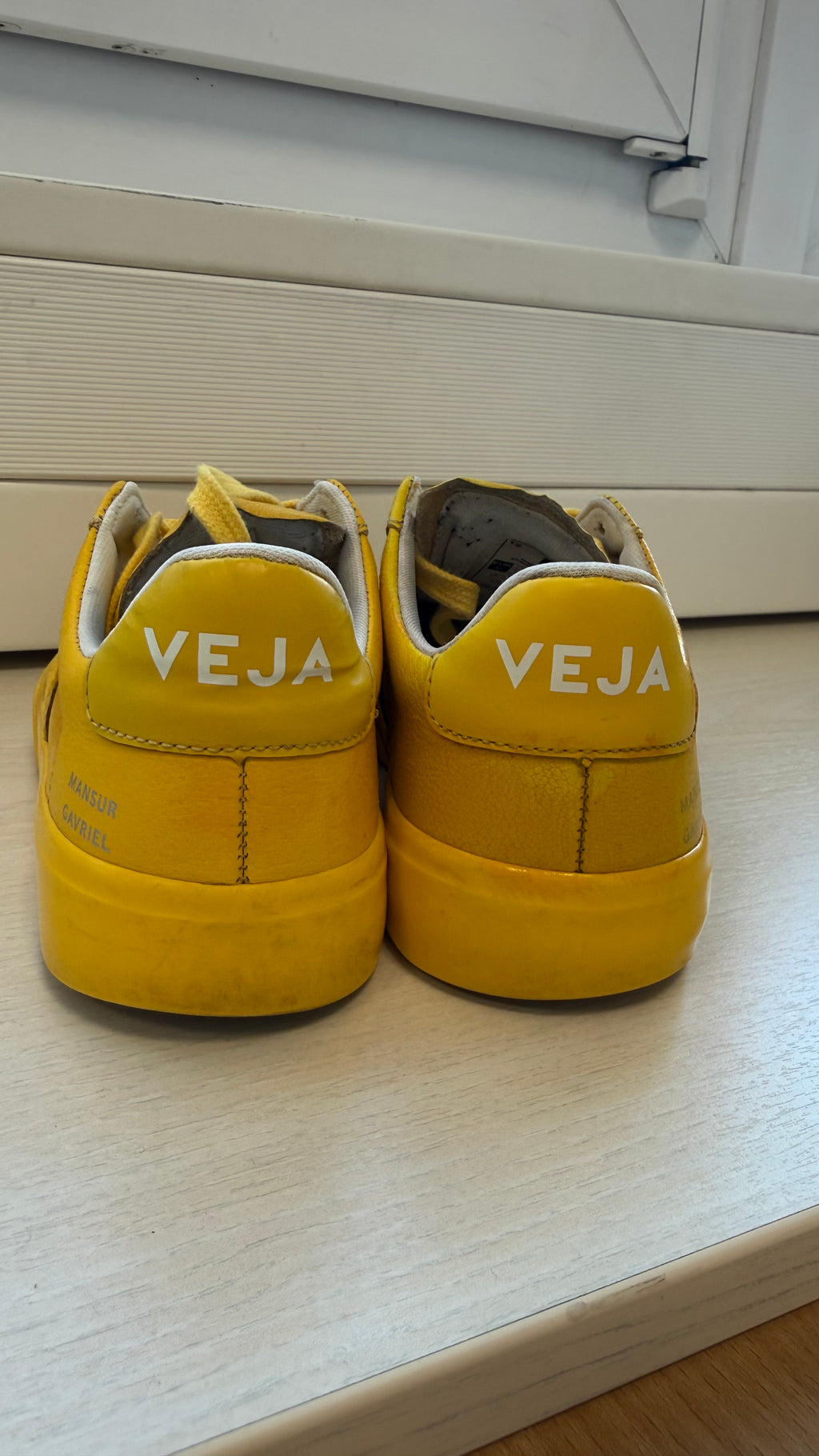 Veja x Mansur Gavriel Campo Leder Sneaker Gelb EU 37 Zustand Gut