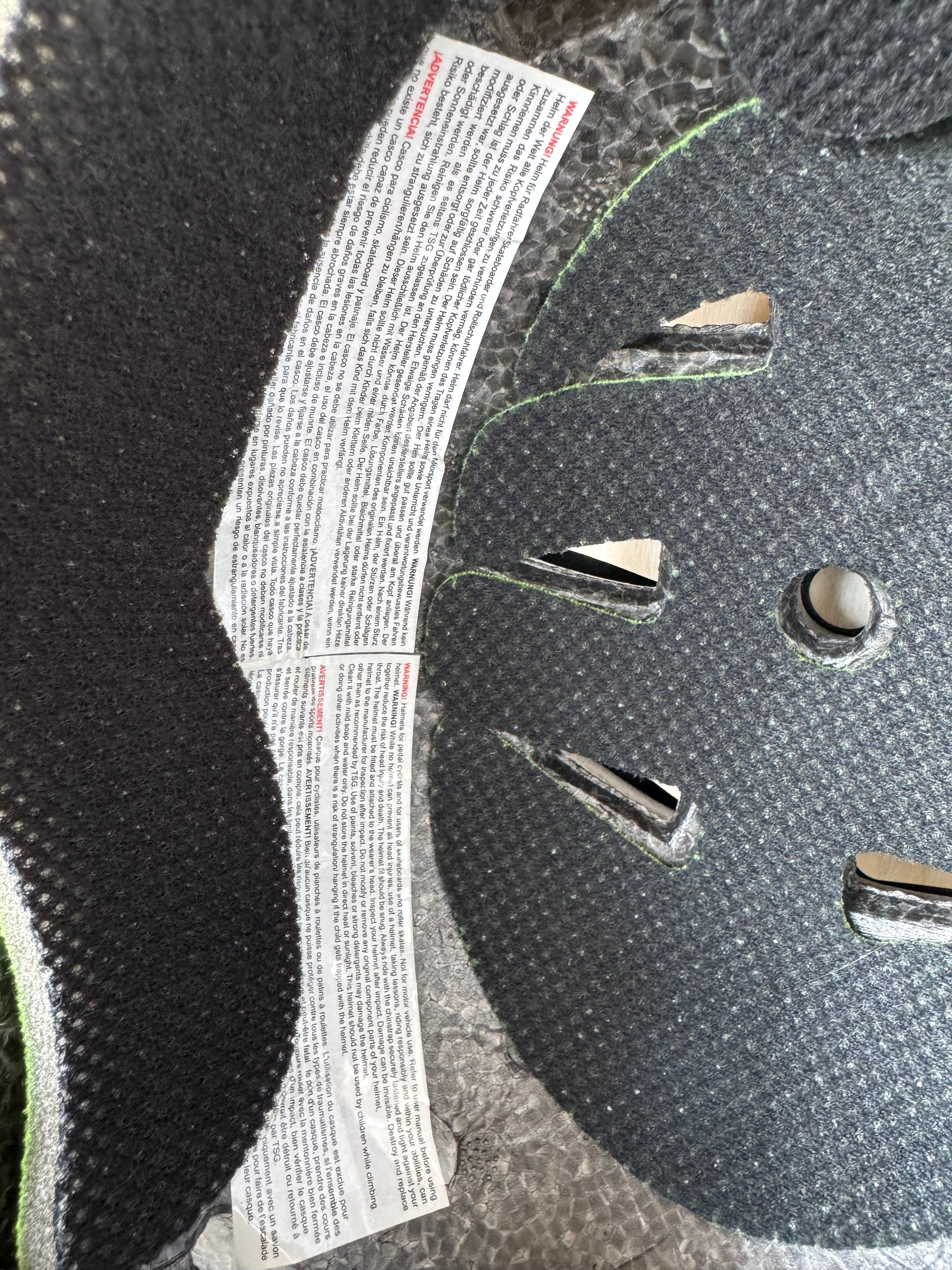TSG Evolution Skate/BMX Helm – Satin Schwarz, Größe M, starker Gebrauch