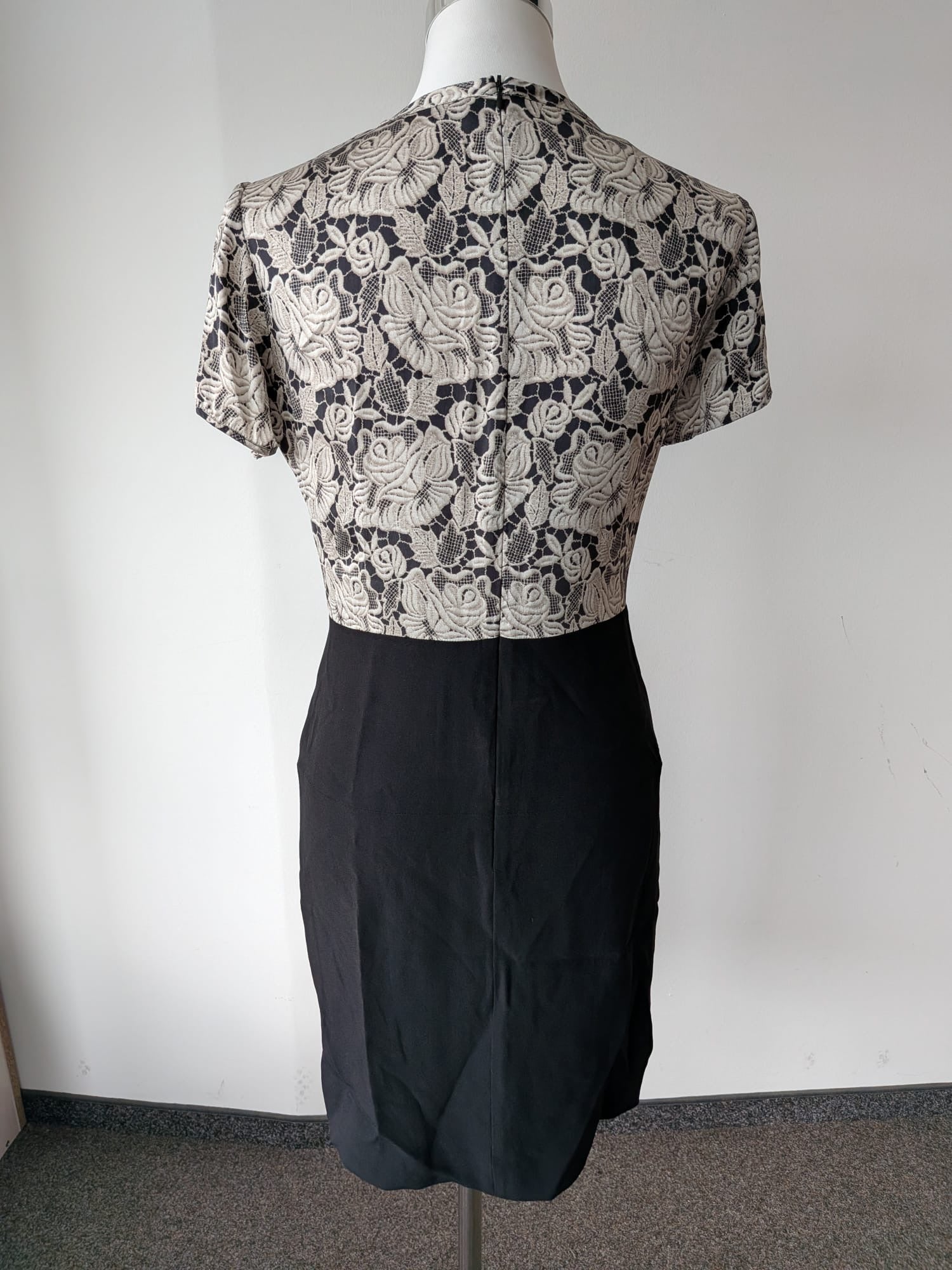 Stella McCartney Spitzenkleid – EU 38 / M – Sehr guter Zustand – Schwarz/Beige