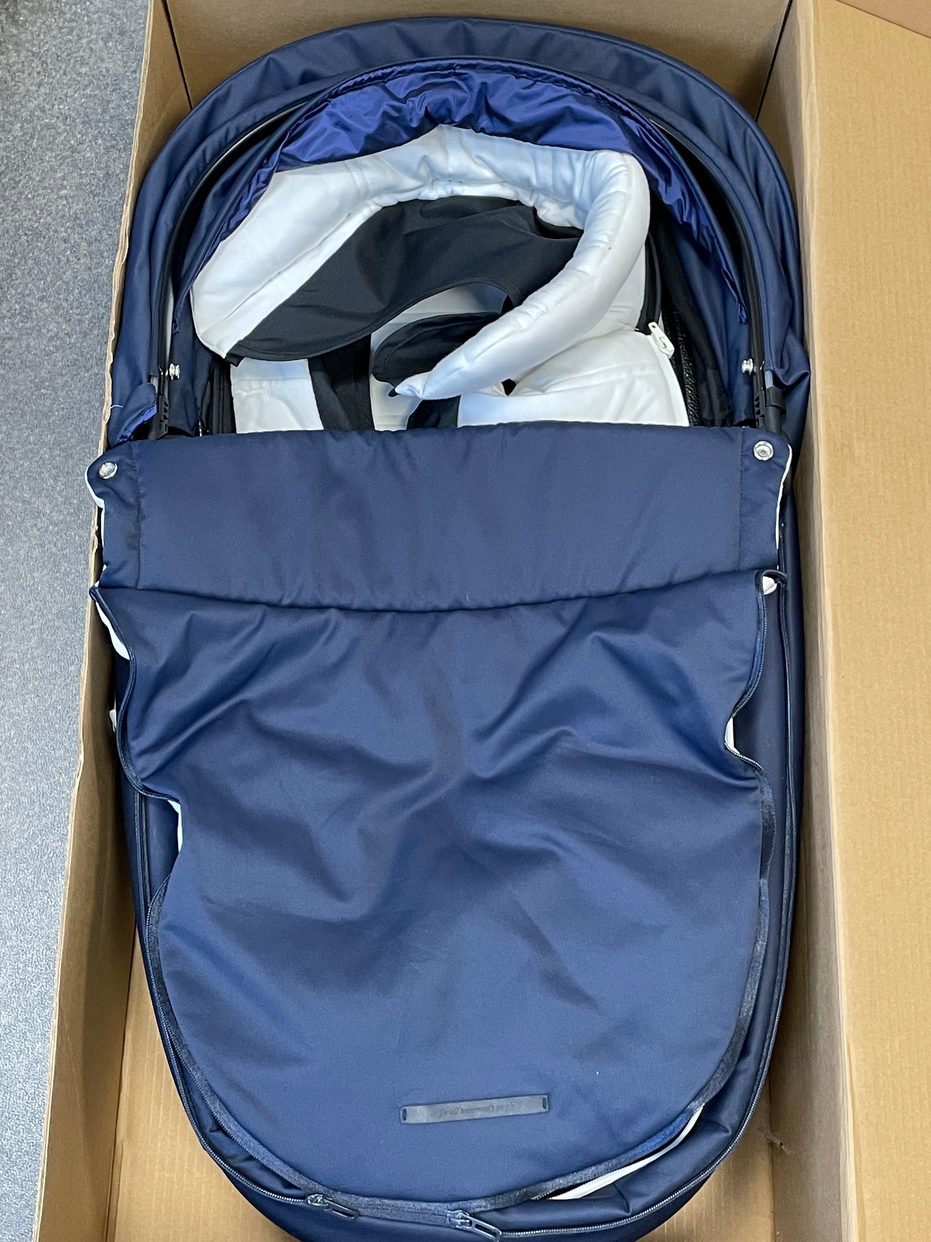 Cybex Priam Lux Carry Cot Manhattan Grey – Sehr gut, kaum benutzt, Standard