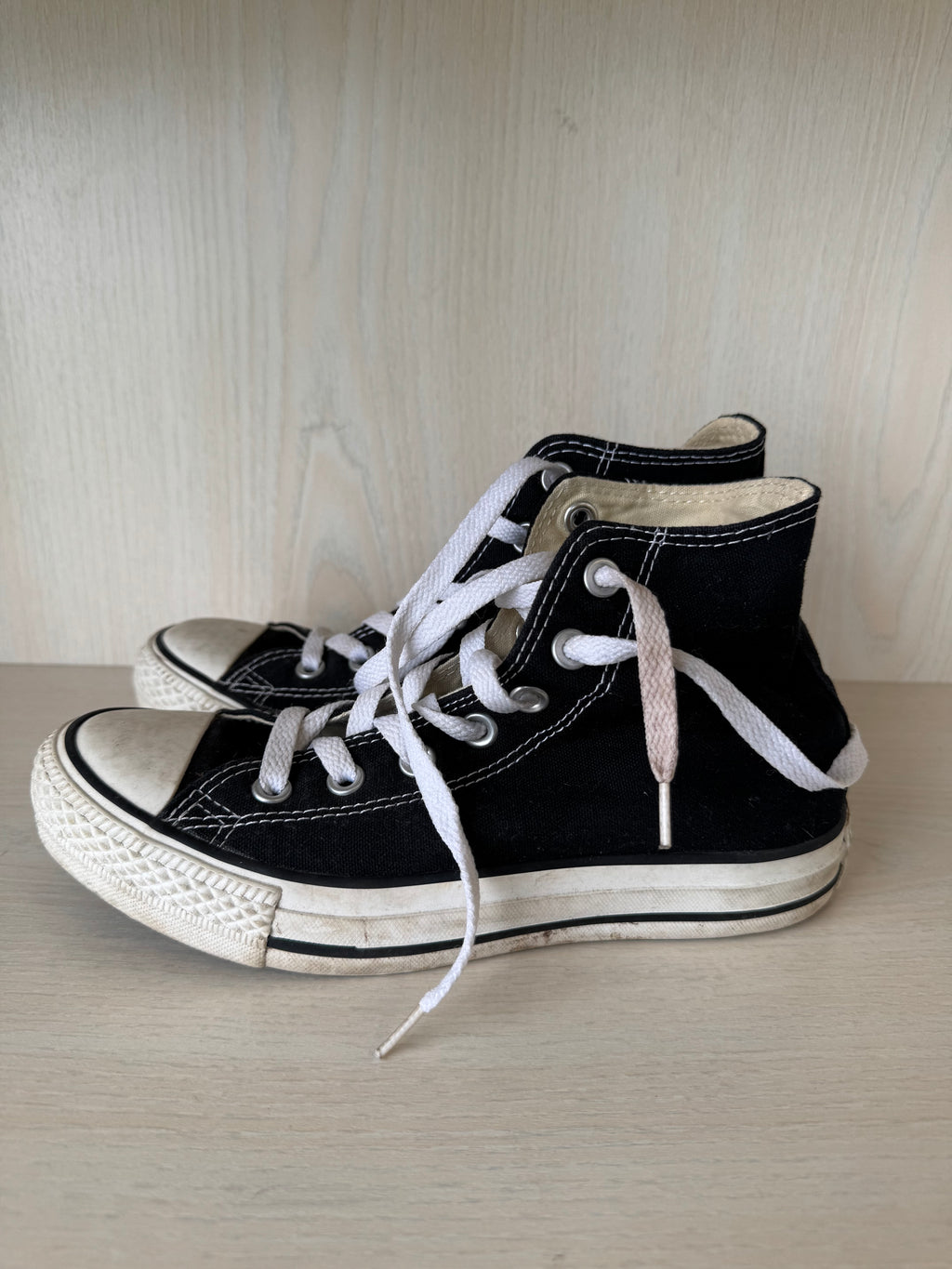 Converse Chuck Taylor High-Top Schwarz – Größe US 4,5 / EU 36 – Gebraucht