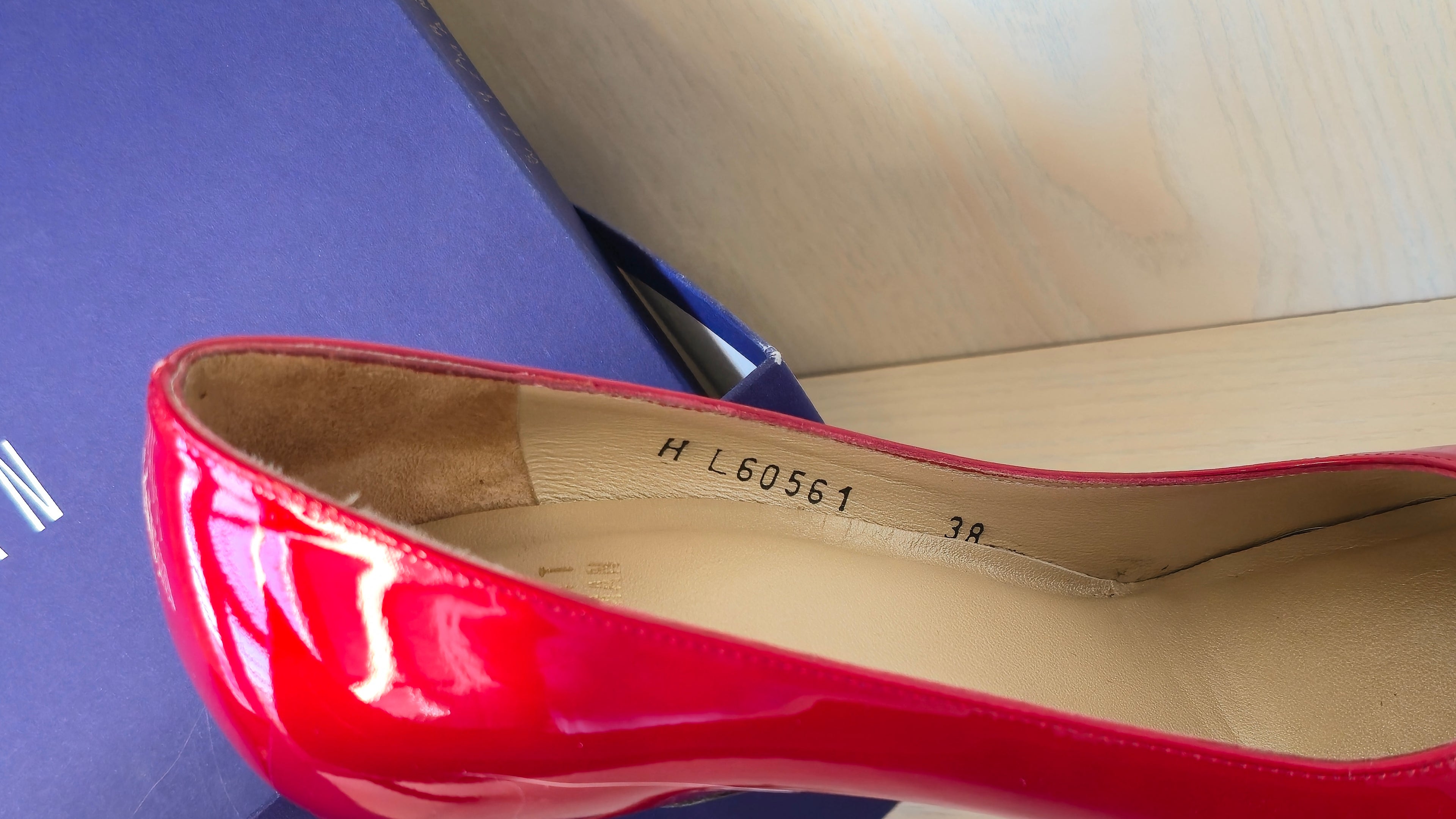 Stuart Weitzman Madison Pumps, Red Patent Leather, EU 38, Good Condition
