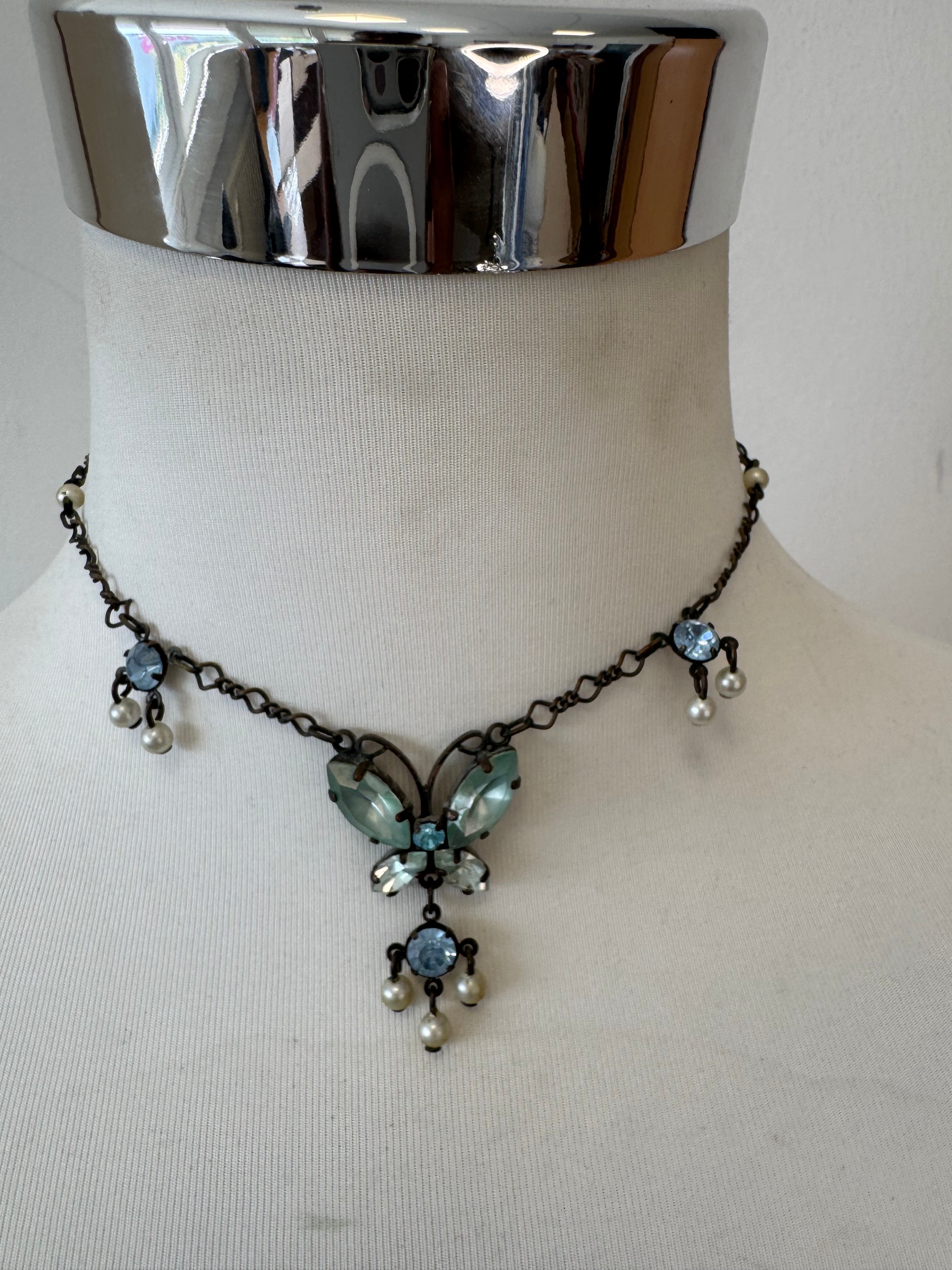 Mihaha Vintage Butterfly Halskette Silber Gold Ice Blue 45cm Gut