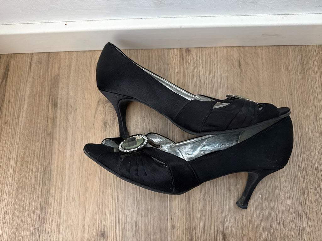 LEXUS Satin Peep-Toe Heels – Strass, Schwarz, Gr. 41, Guter Zustand