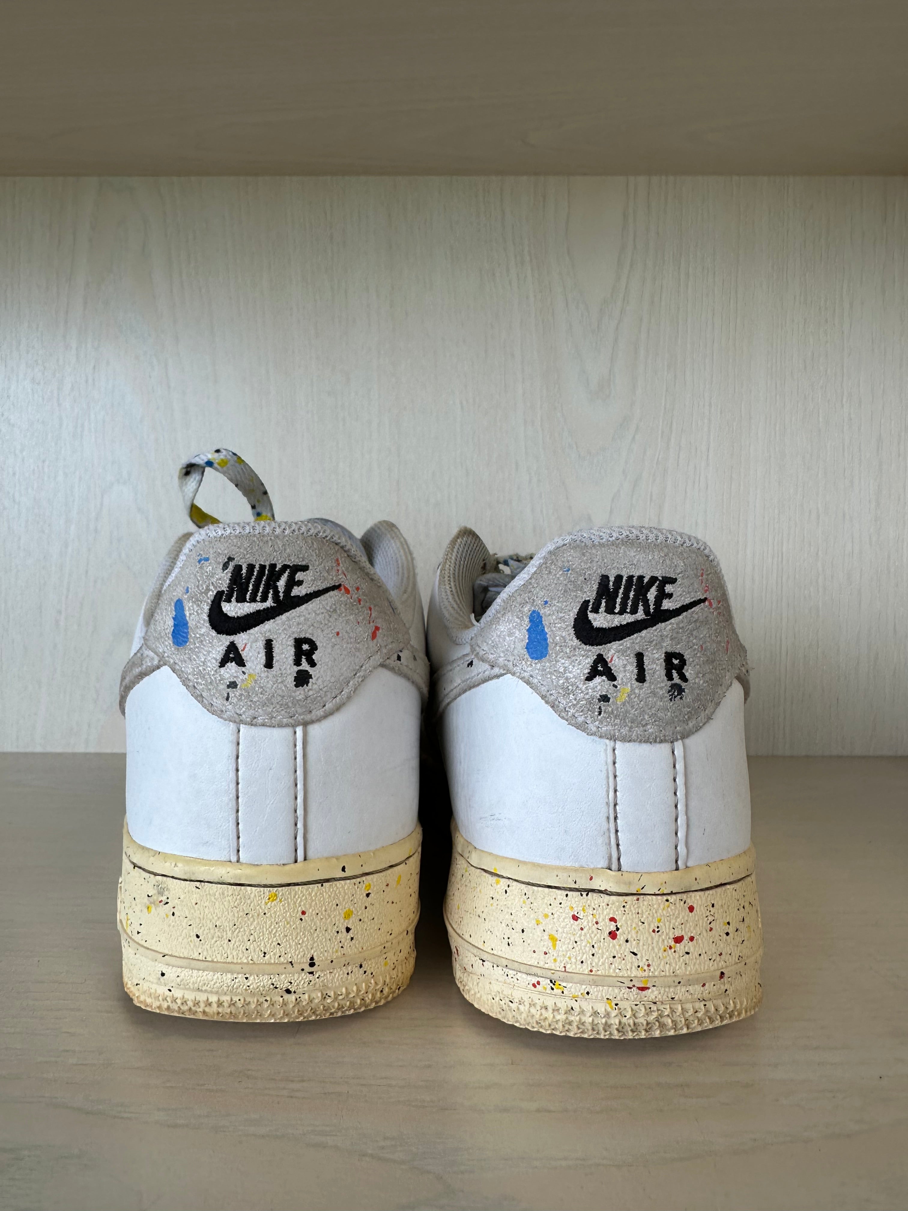 Nike Air Force 1 ’07 LV8 Paint Splatter – Weiß, EU 41, Guter Zustand