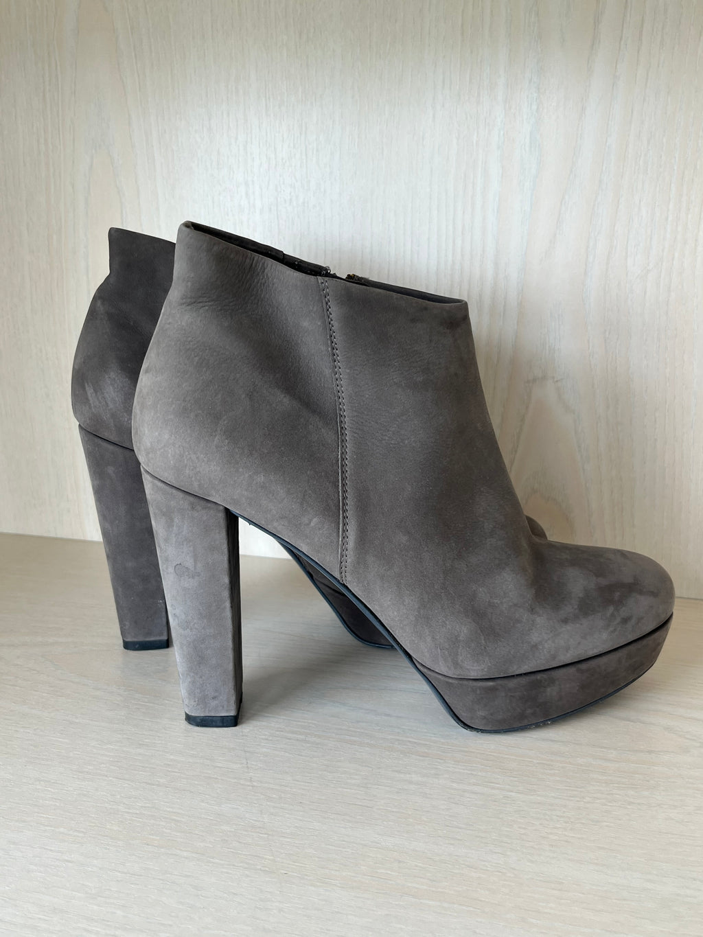 Kennel & Schmenger Ankle Boots – Veloursleder, Taupe, Gr. 38, Sehr Gut