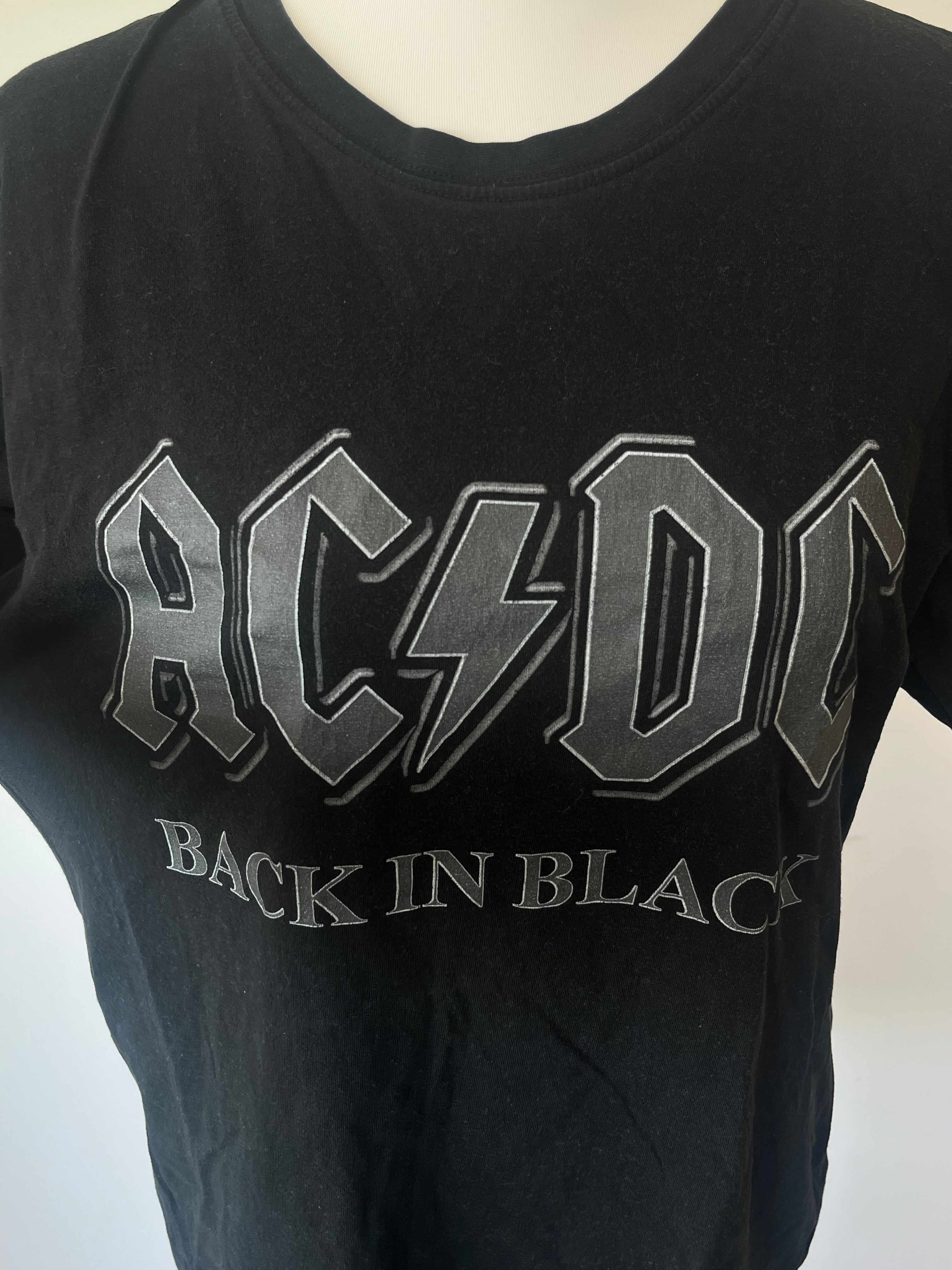 AC/DC “Back in Black” T-Shirt | Größe M | Schwarz | Sehr guter Zustand