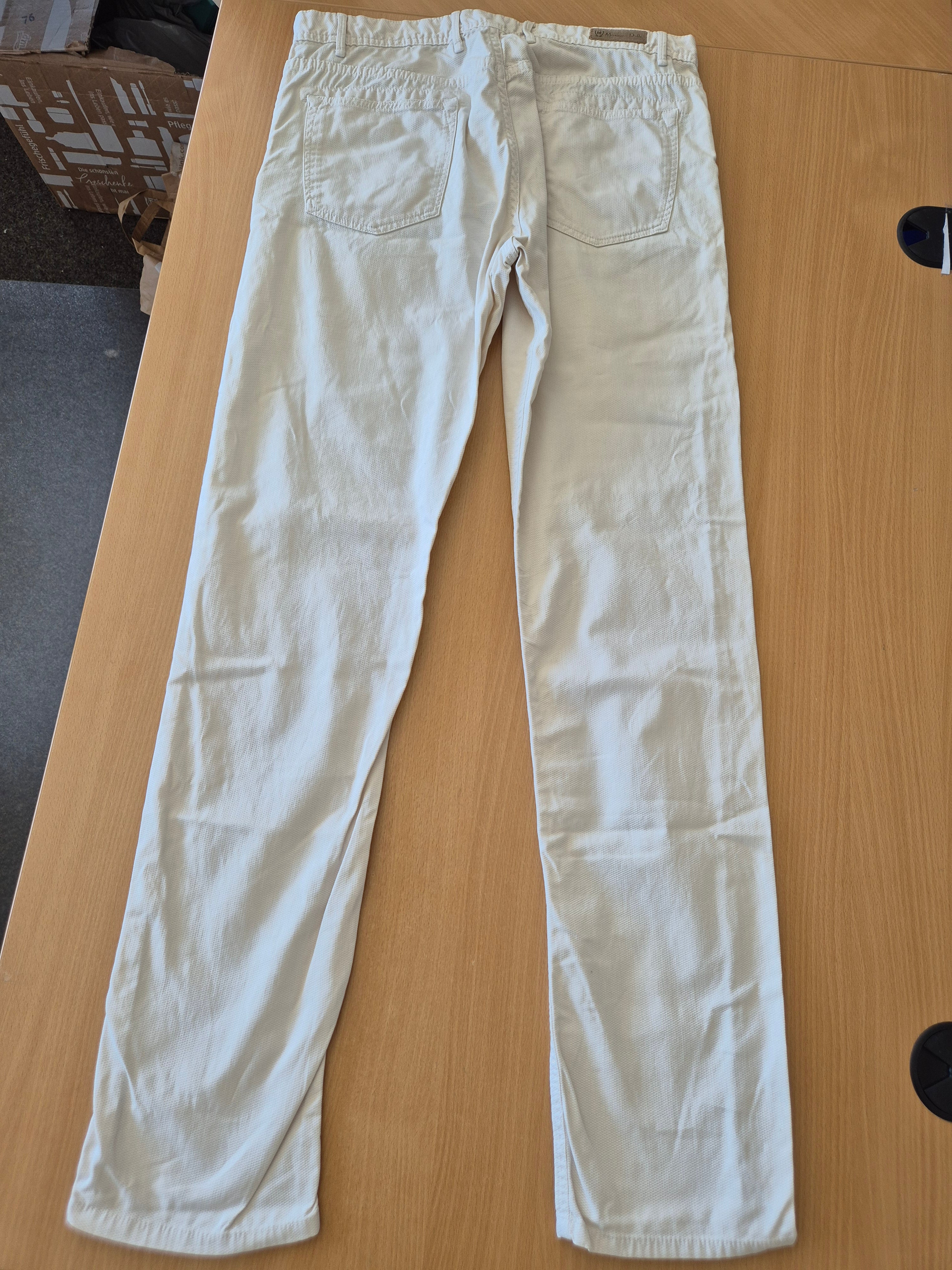 Massimo Dutti Casual Fit Chino, Weiß, Größe 46, Sehr guter Zustand