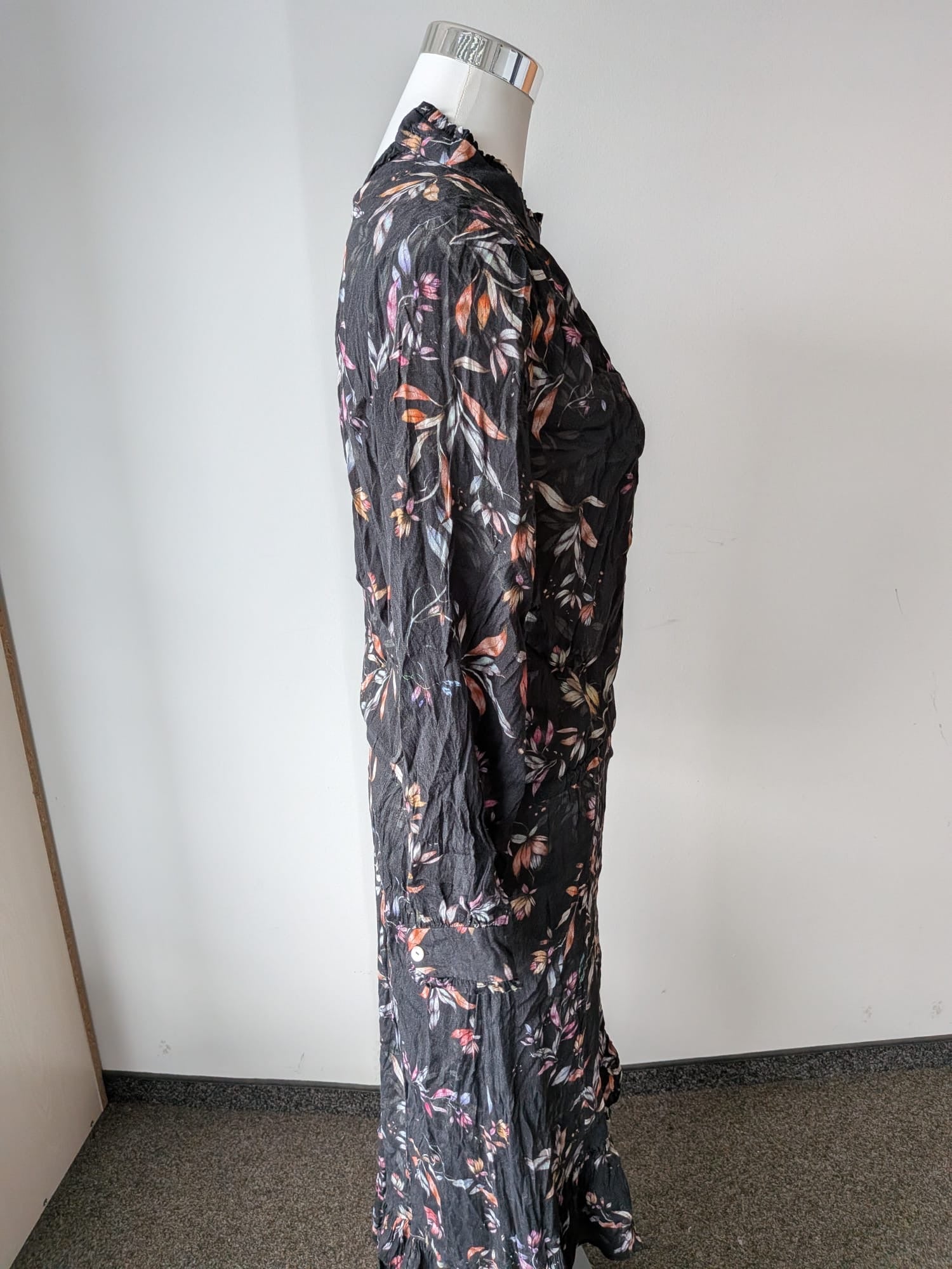 Ravn Copenhagen floral midi dress, size M, black multicolor, good condition