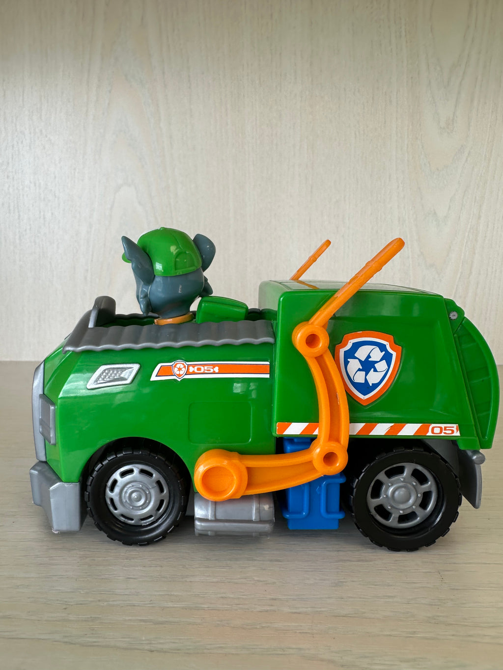 PAW Patrol Rockys Recycling Truck + Figur, grün, Medium – sehr guter Zustand