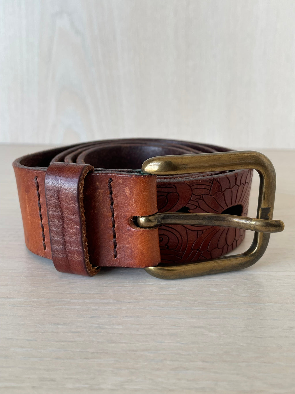 Massimo Dutti handgefertigter Ledergürtel, Größe 70, Messingschnalle, Braun
