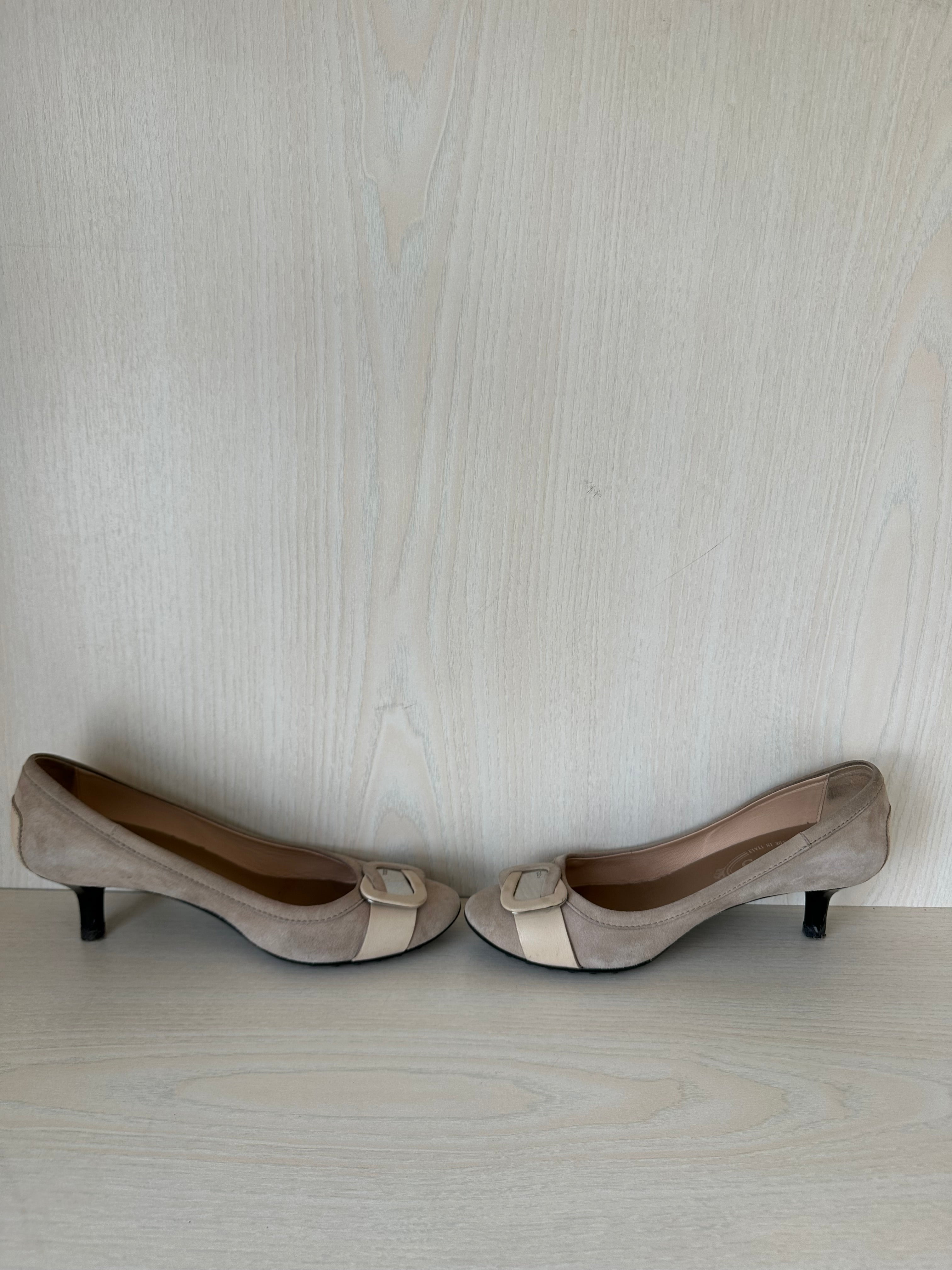 Tod's Damen Pumps Wildleder Schnalle Beige EU 35 Gut