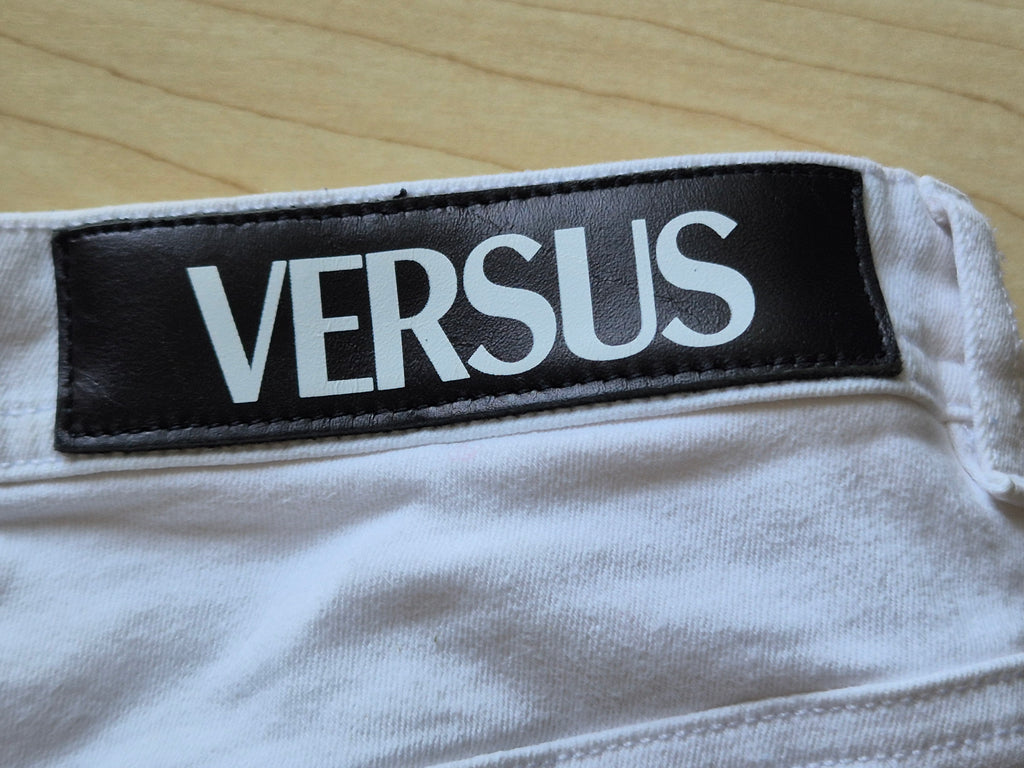 Versus Versace White Skinny Jeans W30 Gold Lion Buttons – Normal Use