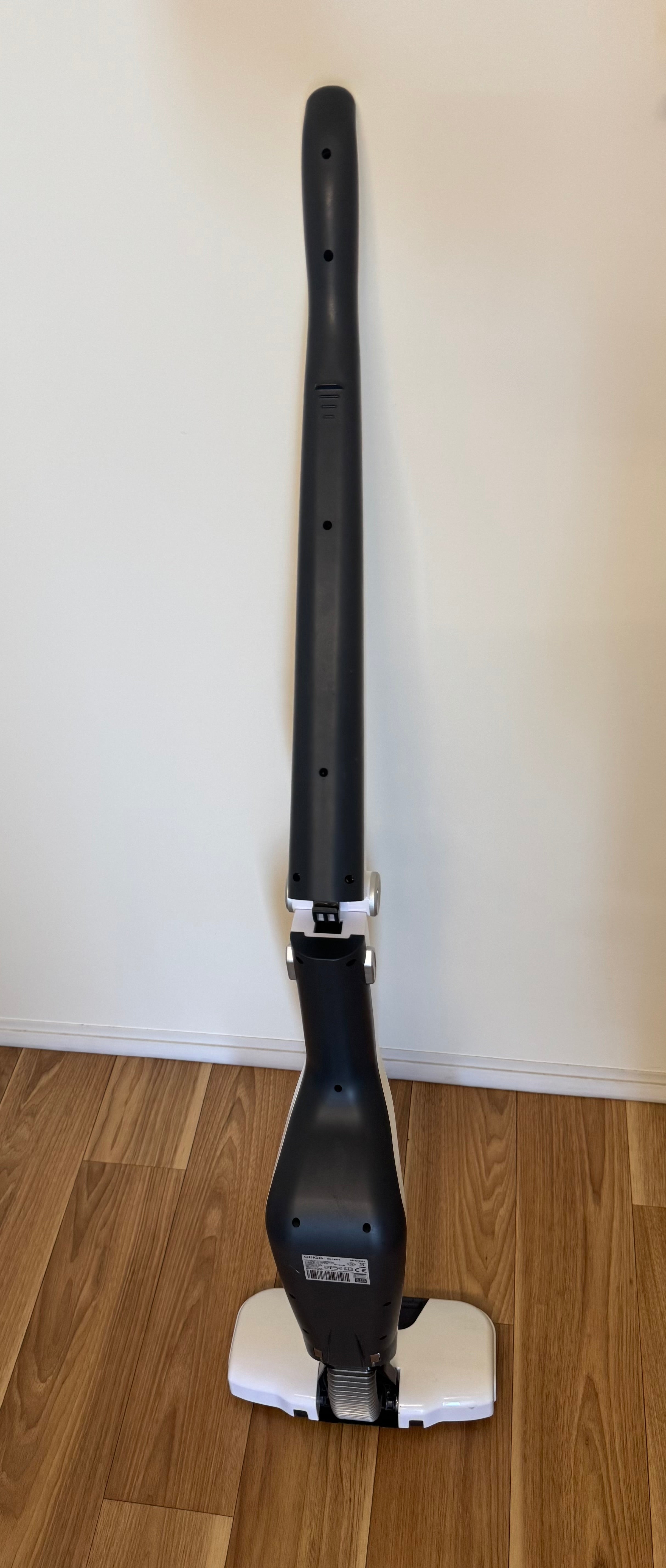 Quigg Cordless 2-in-1 Stick & Hand Vacuum, White, Good Condition