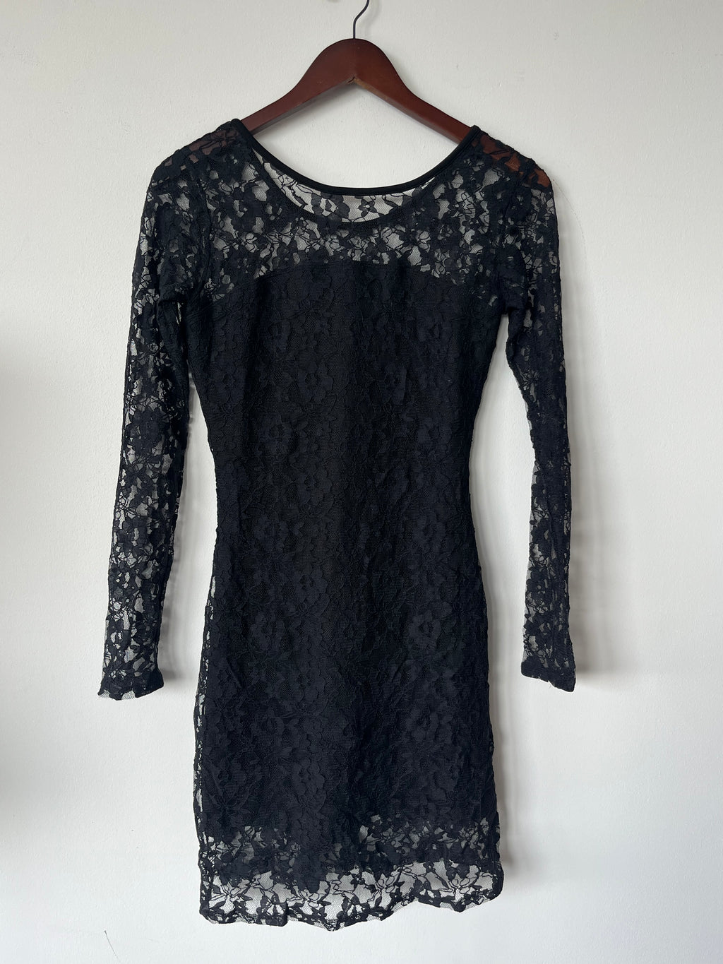 SIZE & NEEDLE Spitzenkleid – Schwarz, Gr. S, Sehr gut