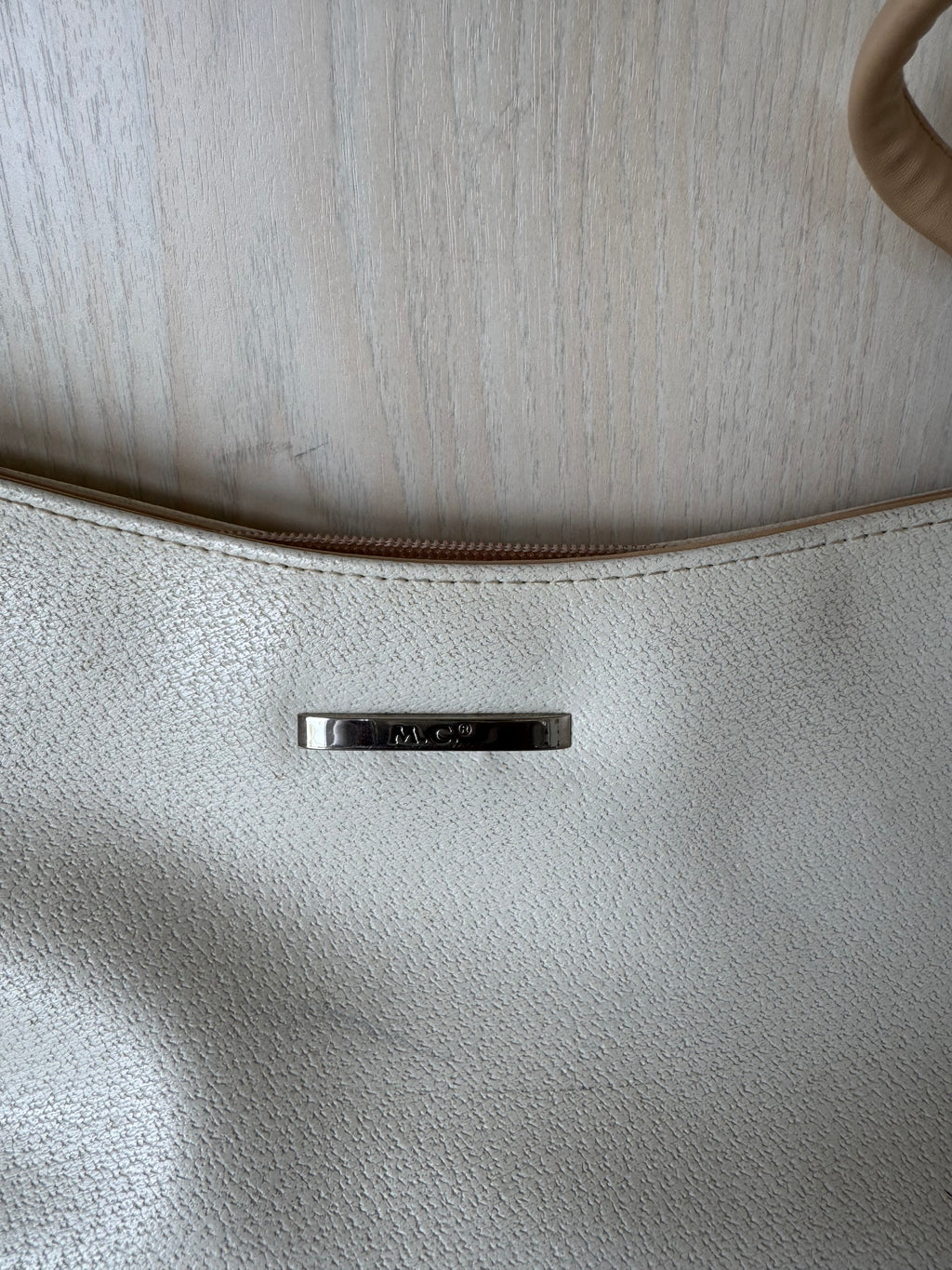 M.C Schultertasche – Synthetikleder, Elfenbein, Mittel, Gebraucht