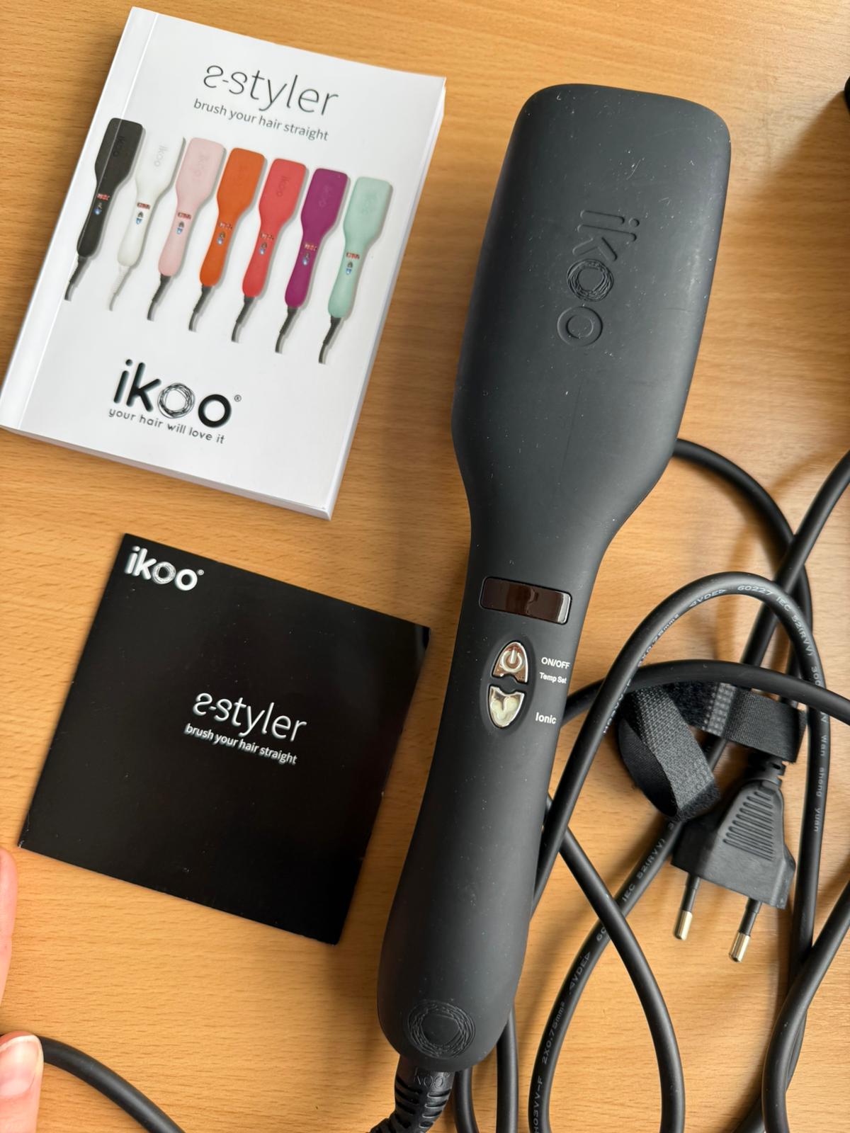Ikoo E-Styler Jet Beluga Black Ionic Haarglättungsbürste, Sehr Gut
