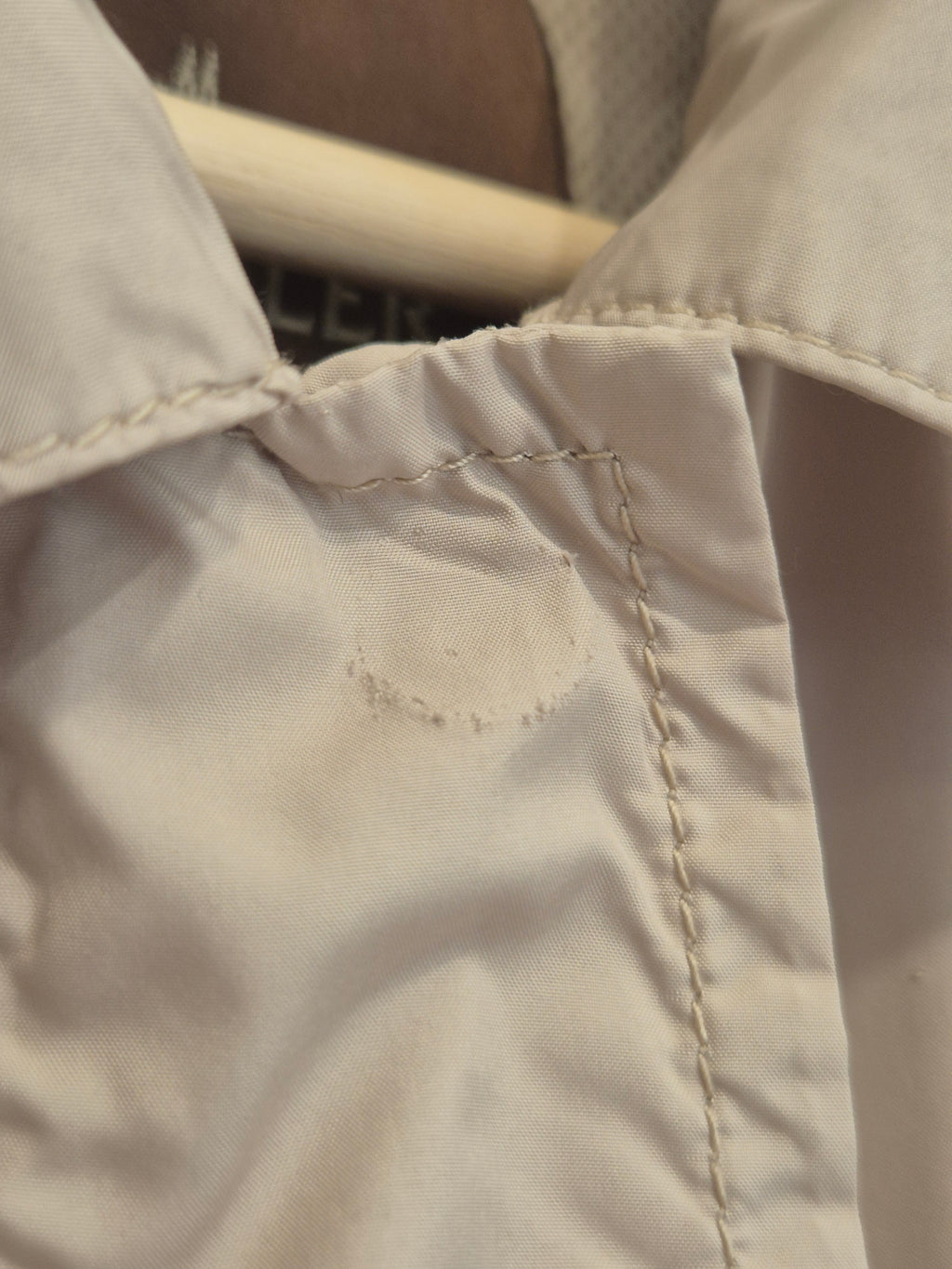Moncler Women’s Field Jacket Size 2 (EU 38) Beige with Leather Trims Used