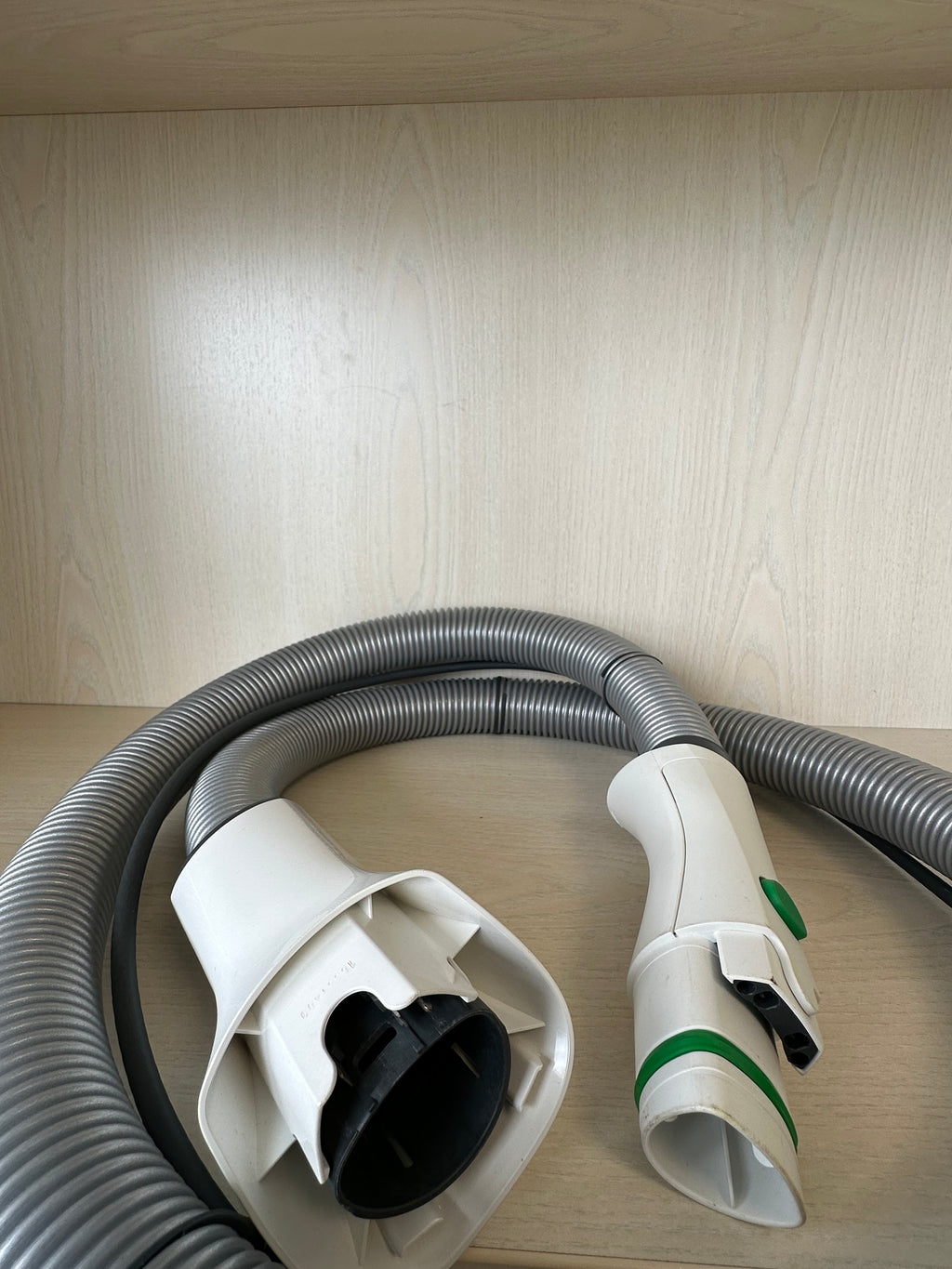 Vorwerk ESS150 Saugschlauch für VK150, 1,5m, Weiß/Grau, guter Zustand