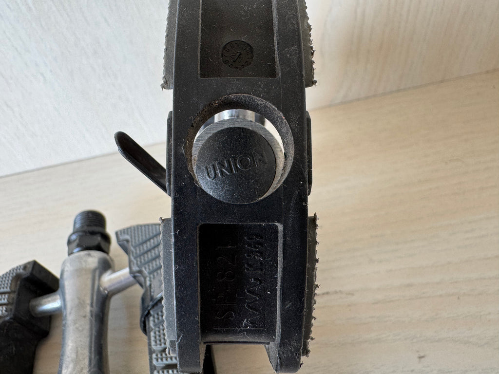 VP VP-191 Trekking Platform Pedals w/ Reflectors – Very Good Condition