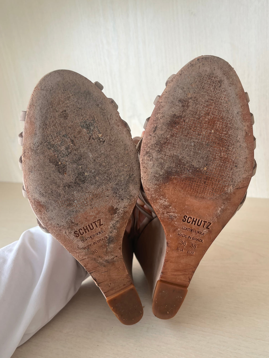 Schutz Caged Wedge Suede Sandals | Beige | EU 37 | Normal Use Condition