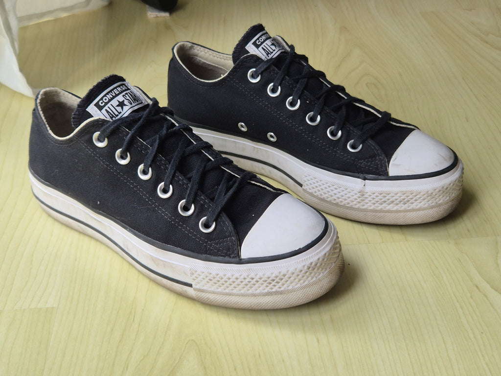 Converse Chuck Taylor All Star Lift Platform EU 39 – Schwarz, guter Zustand