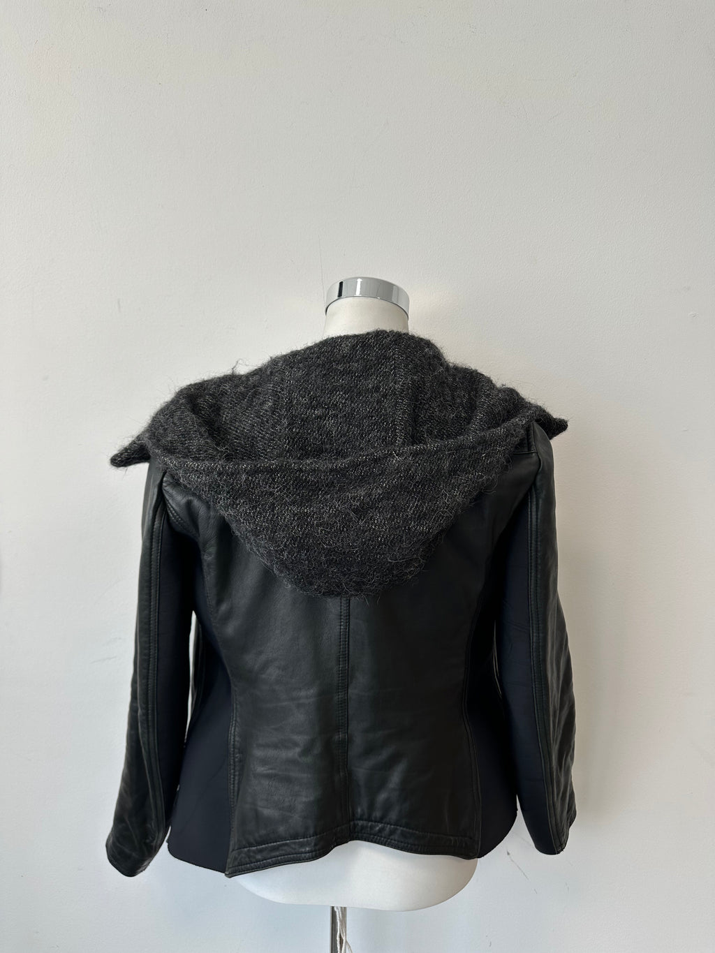 Dèlan 1974 Damen Bikerjacke Schwarz Leder IT 44 / DE 38 Sehr Gut