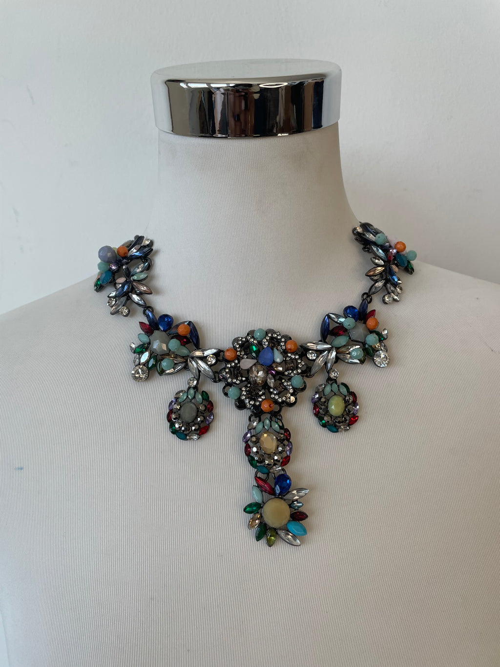 Signed Hollycraft Vintage Necklace – Pastel Rhinestones, Very Good, 56cm