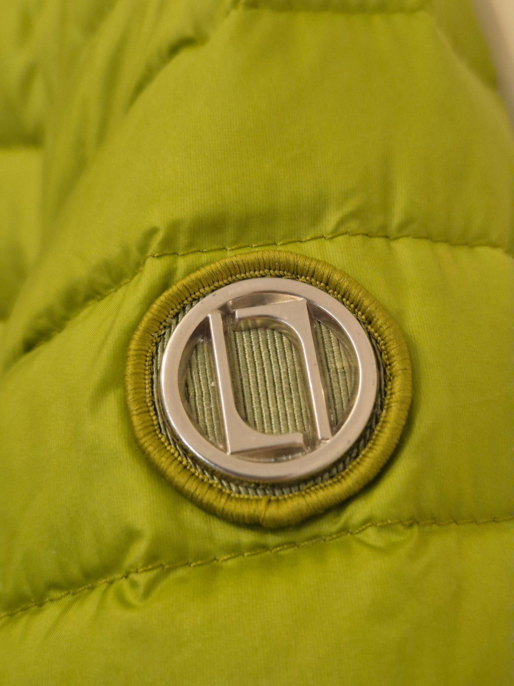 Laurèl Daunenjacke M – Limettengrün, 2-Wege-Reißverschluss, Guter Zustand