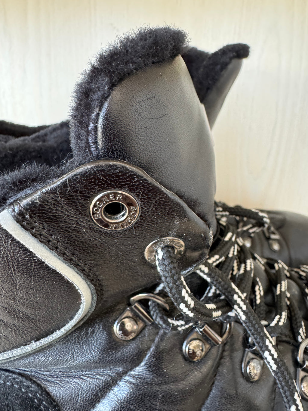 Bogner BANSKO Mid Boots Gr. 42 – Leder & Shearling, Schwarz, gebraucht