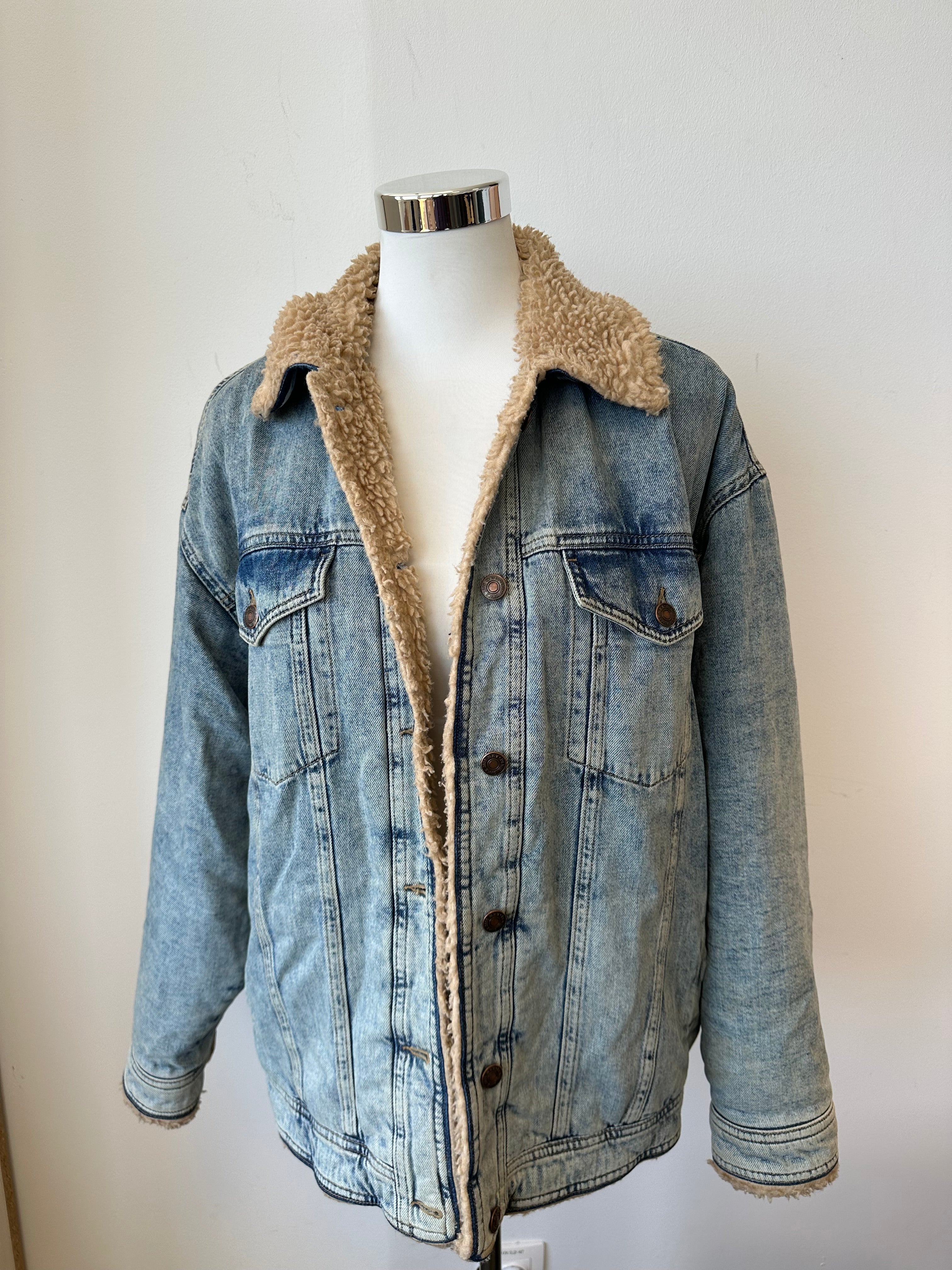 SET “Urban Deluxe” Sherpa-Lined Denim Jacket, Blue, Size L, Very Good