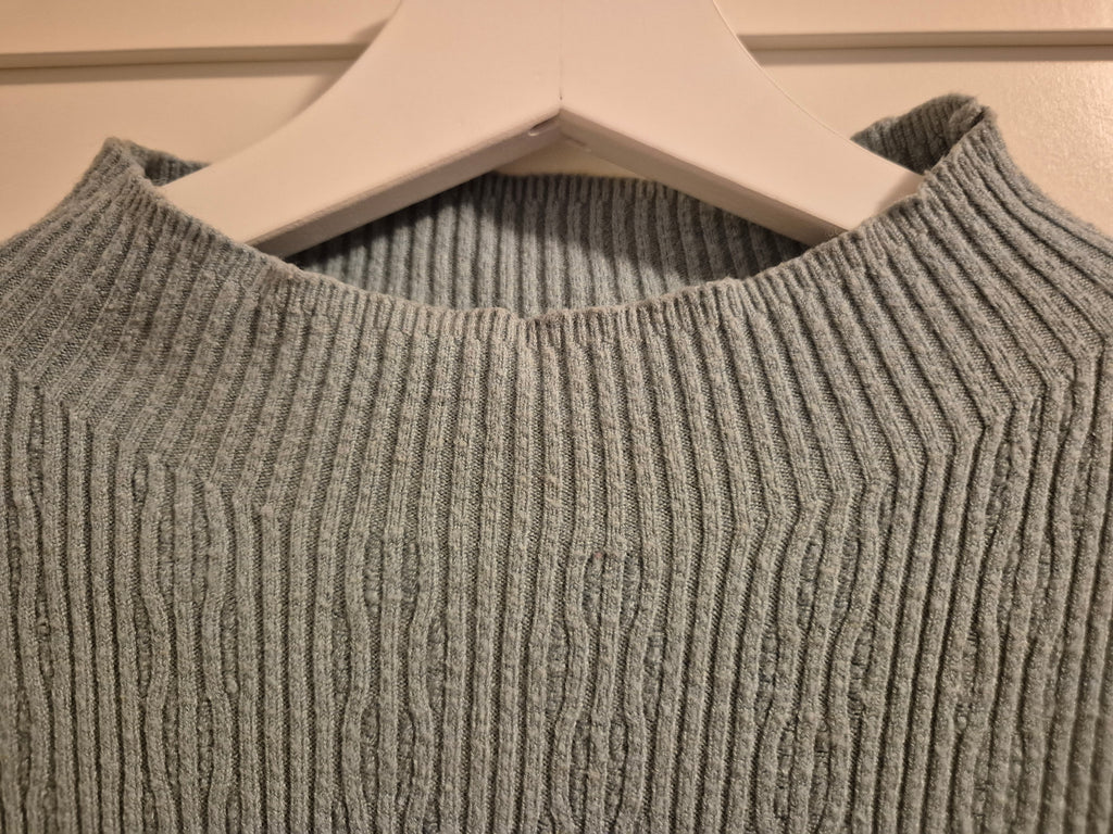 Morghy Cashmere-Mix Rippstrick Top S/M Hellteal, Spitze, Italien, Guter Zustand