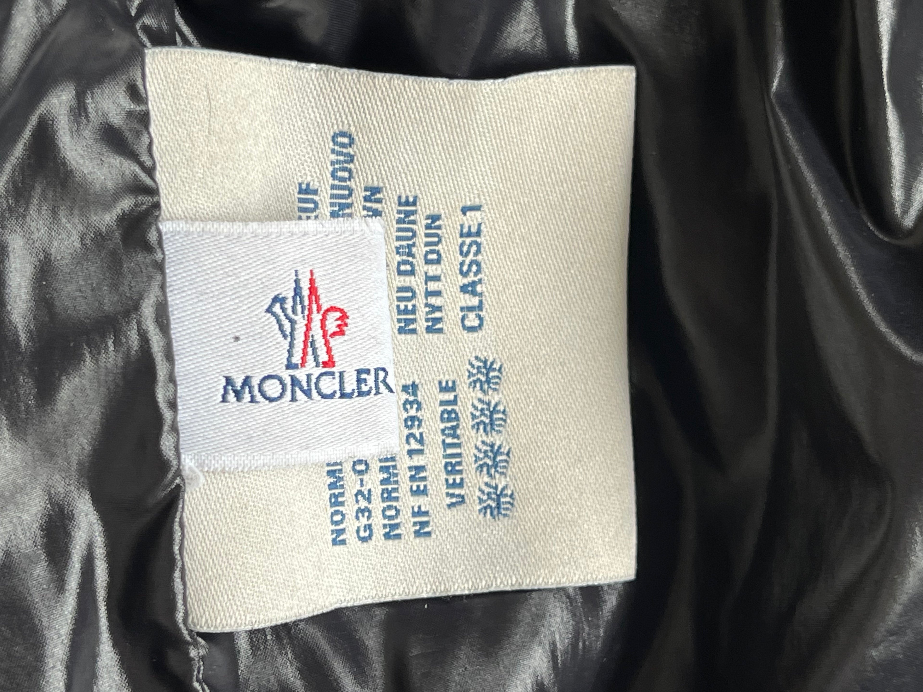 Moncler Herren Daunenjacke Shiny Nylon Olive Gr. 4 Fellkapuze Gebraucht