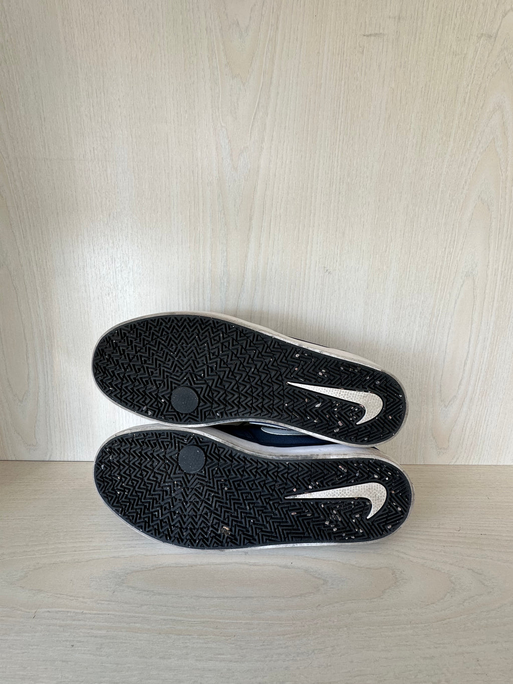 Nike SB Check Solarsoft – Midnight Navy – Gr. 44 EU/10 US – Guter Zustand