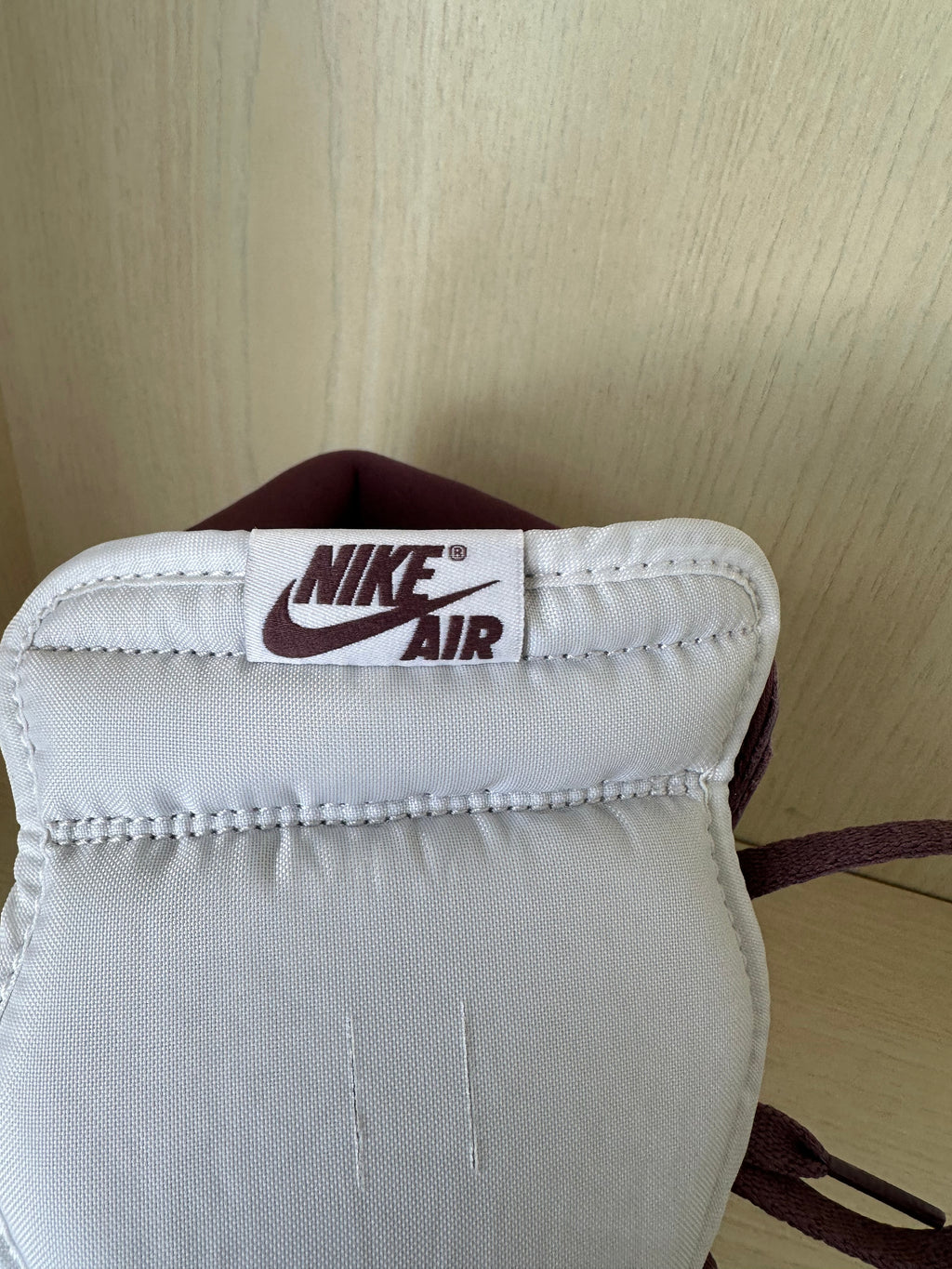 Nike Air Jordan 1 Retro High OG Mauve Weiß EUR 42 Neu