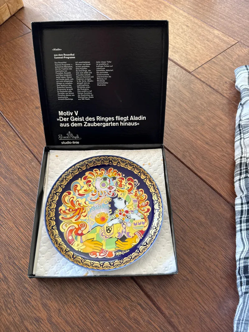 Rosenthal Studio-Line Collector Plate “Aladdin and the Magic Lamp” Motif V