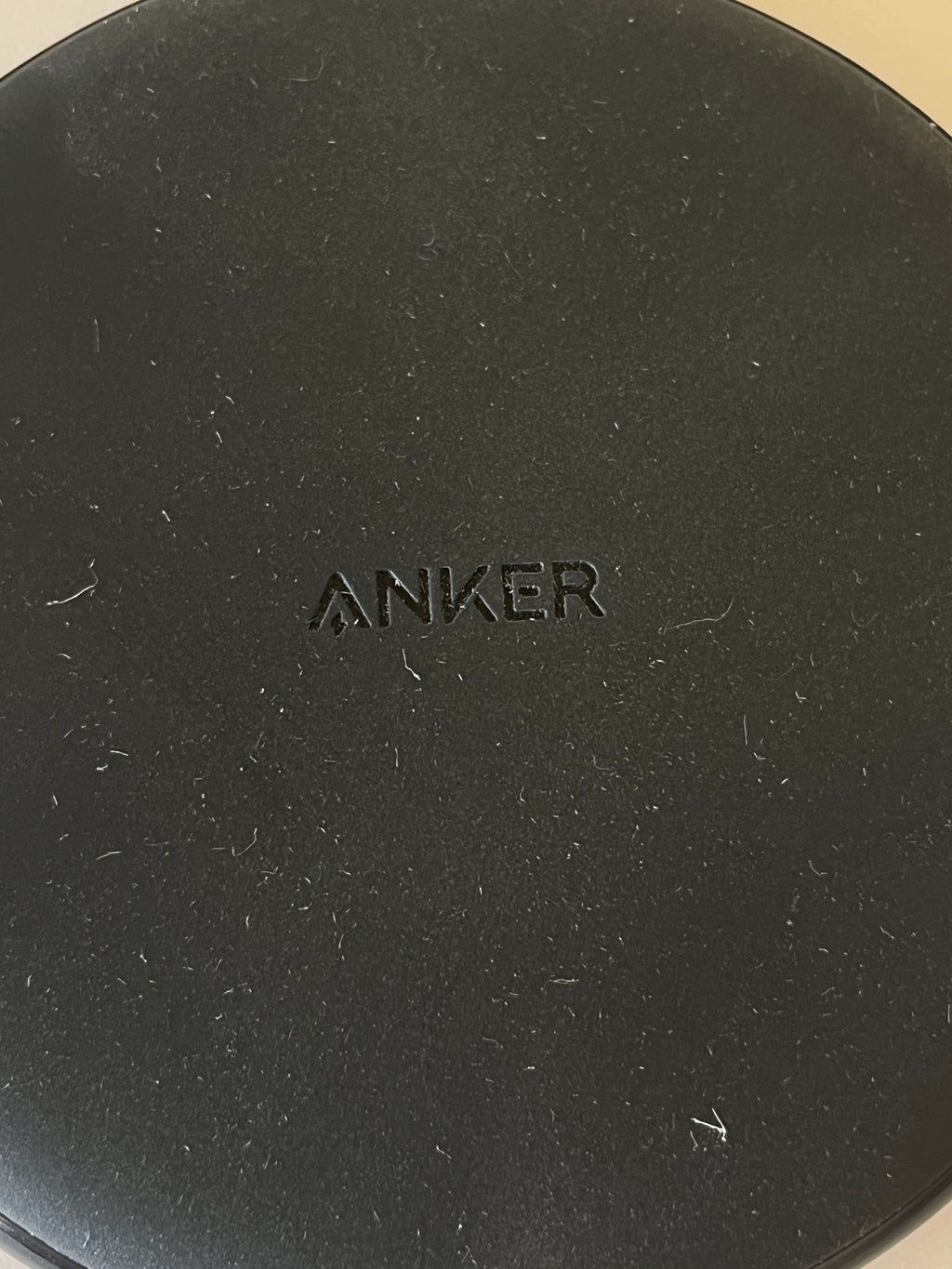 Anker PowerWave Pad A2503 – 10W Qi Wireless Charger, Schwarz, Sehr Gut