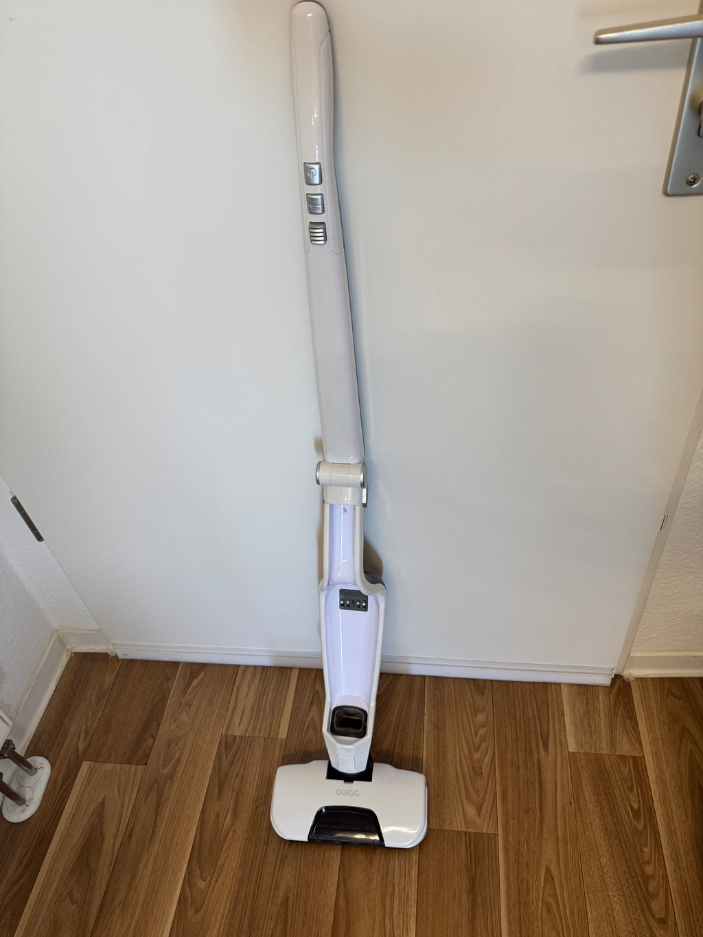 Quigg Cordless 2-in-1 Stick & Hand Vacuum, White, Good Condition