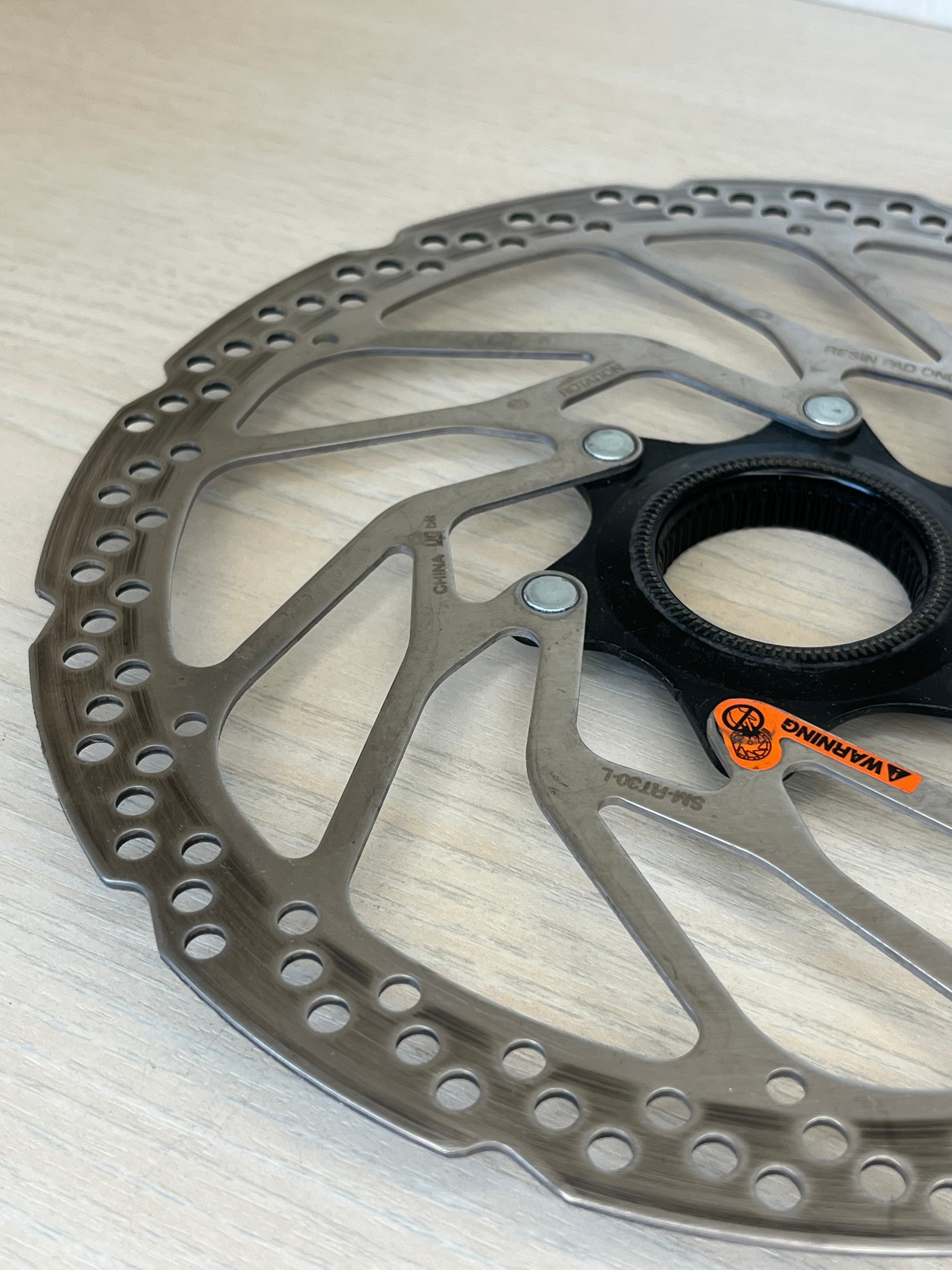 Shimano SM-RT30 Center-Lock Disc Rotor Steel/Aluminum Very Good