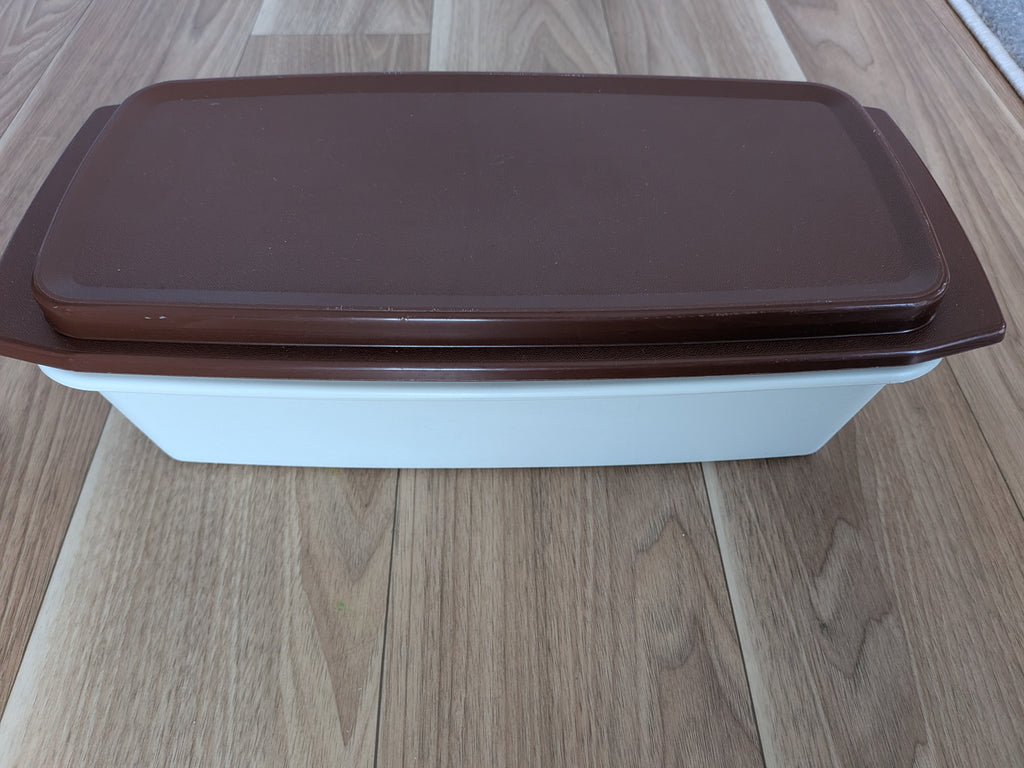 Tupperware Vintage Deli Meat Keeper 816 – Rot, ca. 23x9cm, guter Zustand