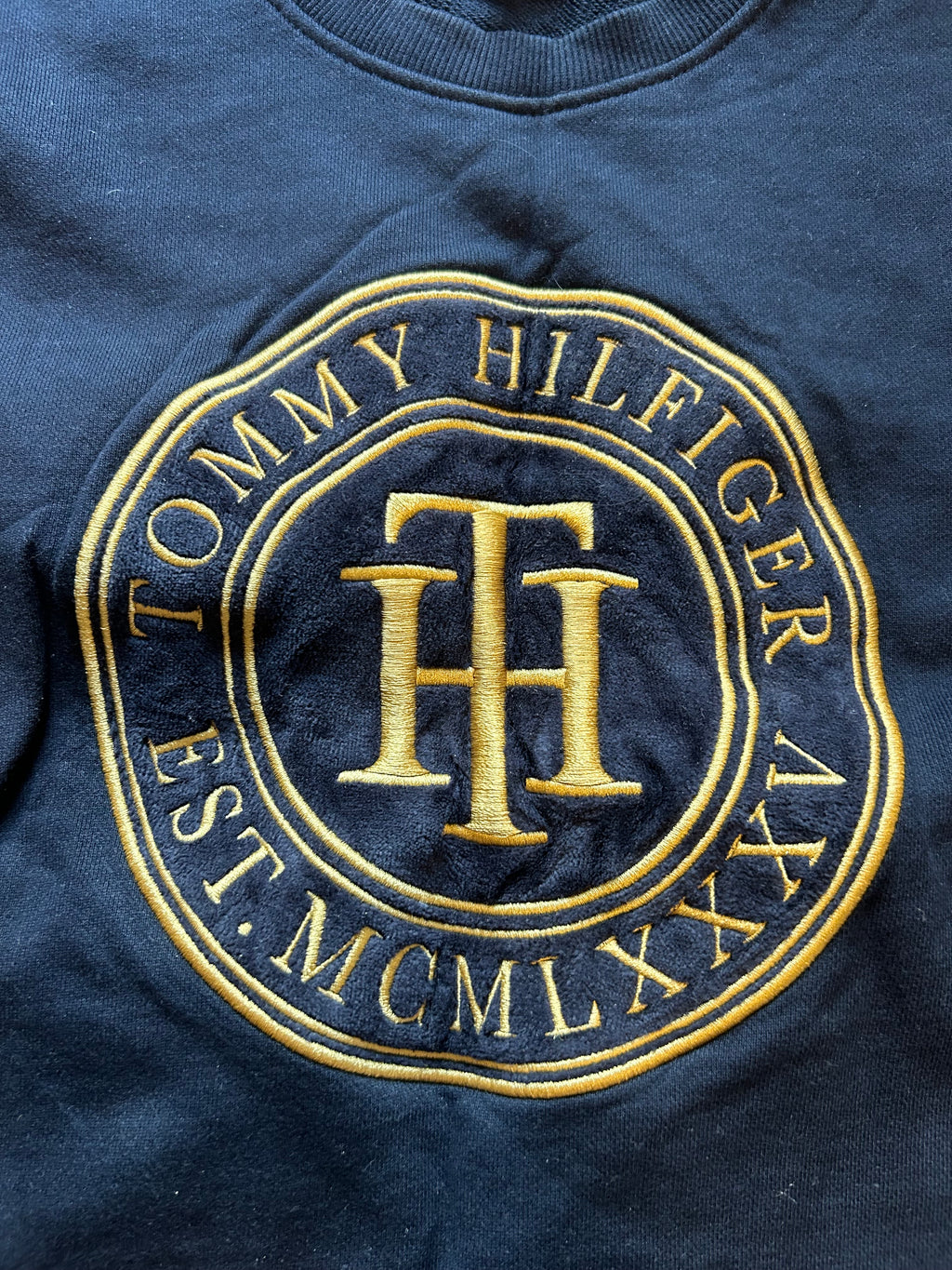 Tommy Hilfiger Crest Logo Sweatshirt | XS | Navy | Goldstickerei | Sehr gut