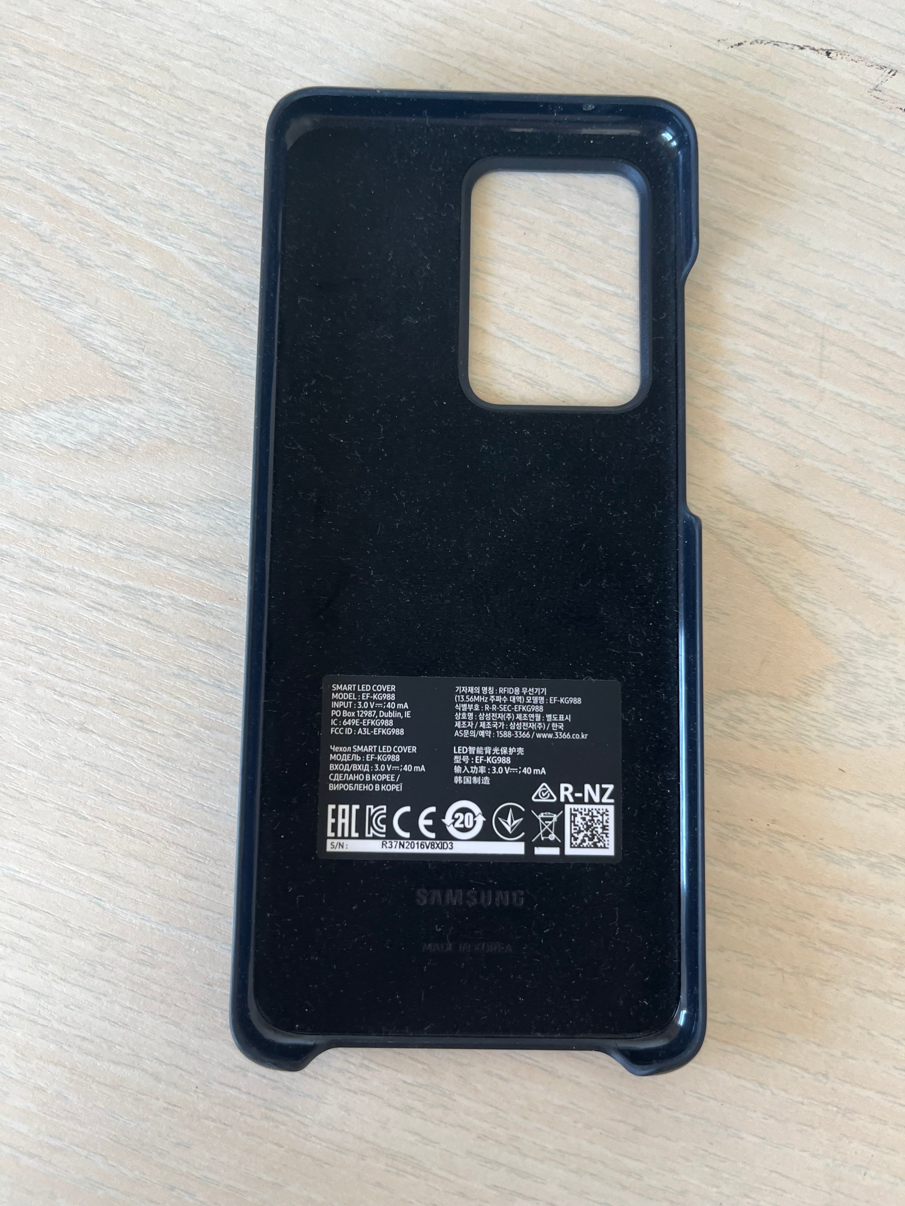 Samsung Smart LED Cover EF-KG988 für Galaxy S20 Ultra – Schwarz, sehr gut
