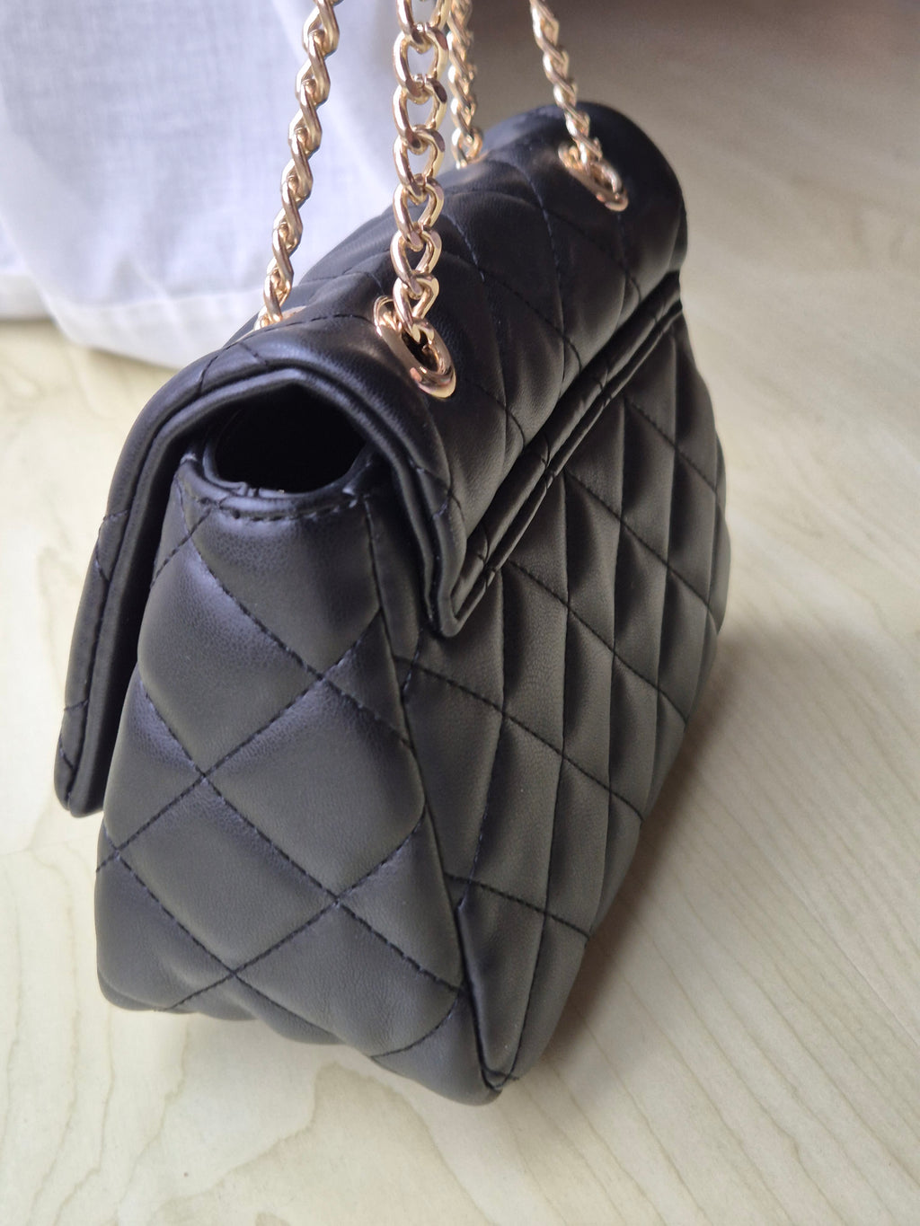 Valentino Bags „Ocarina Mini“ Schultertasche, schwarz, wie neu, 20x14x8 cm