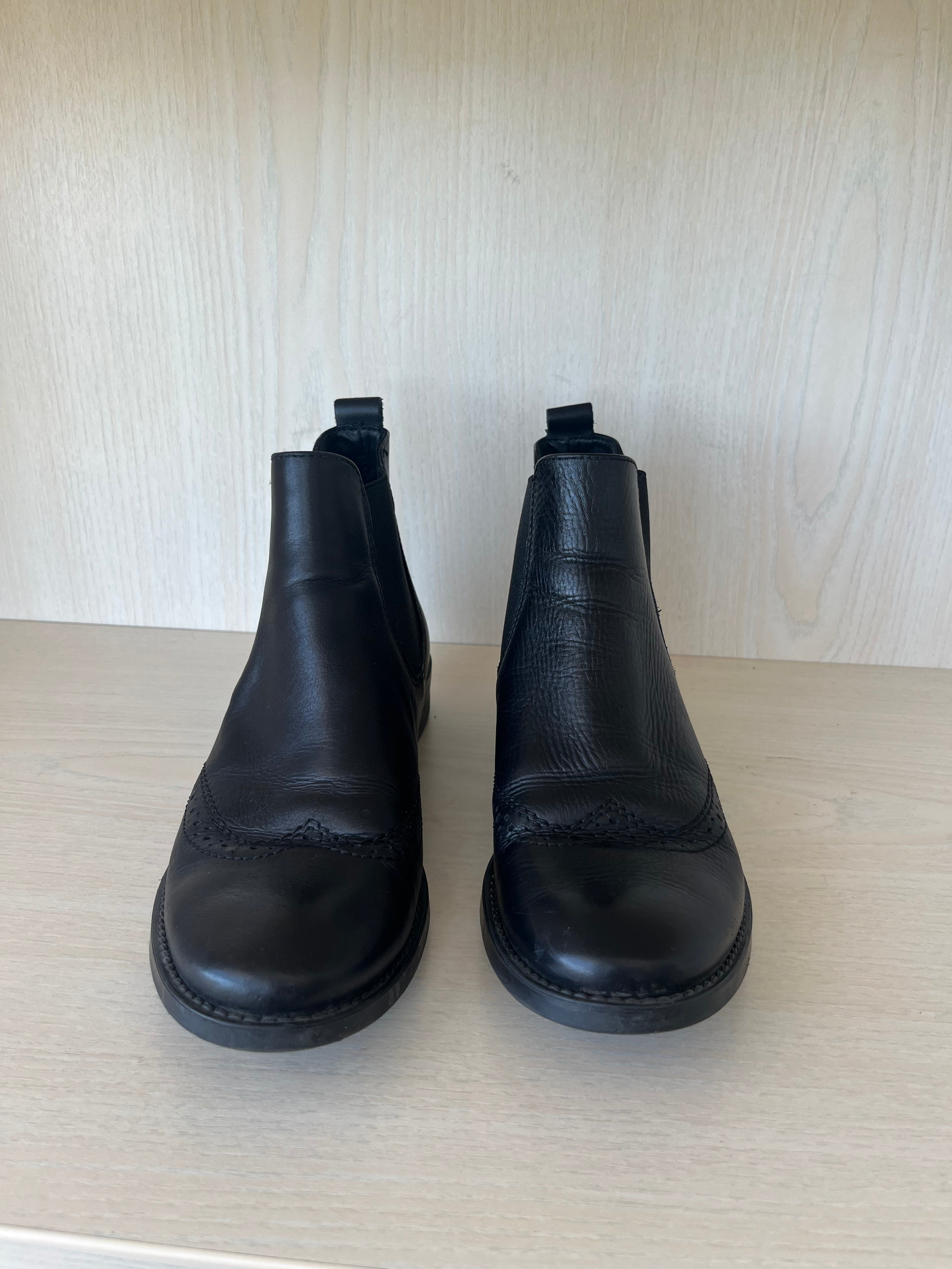 Tamaris Chelsea Boots Schwarz Leder Gr. 39 – Guter Zustand