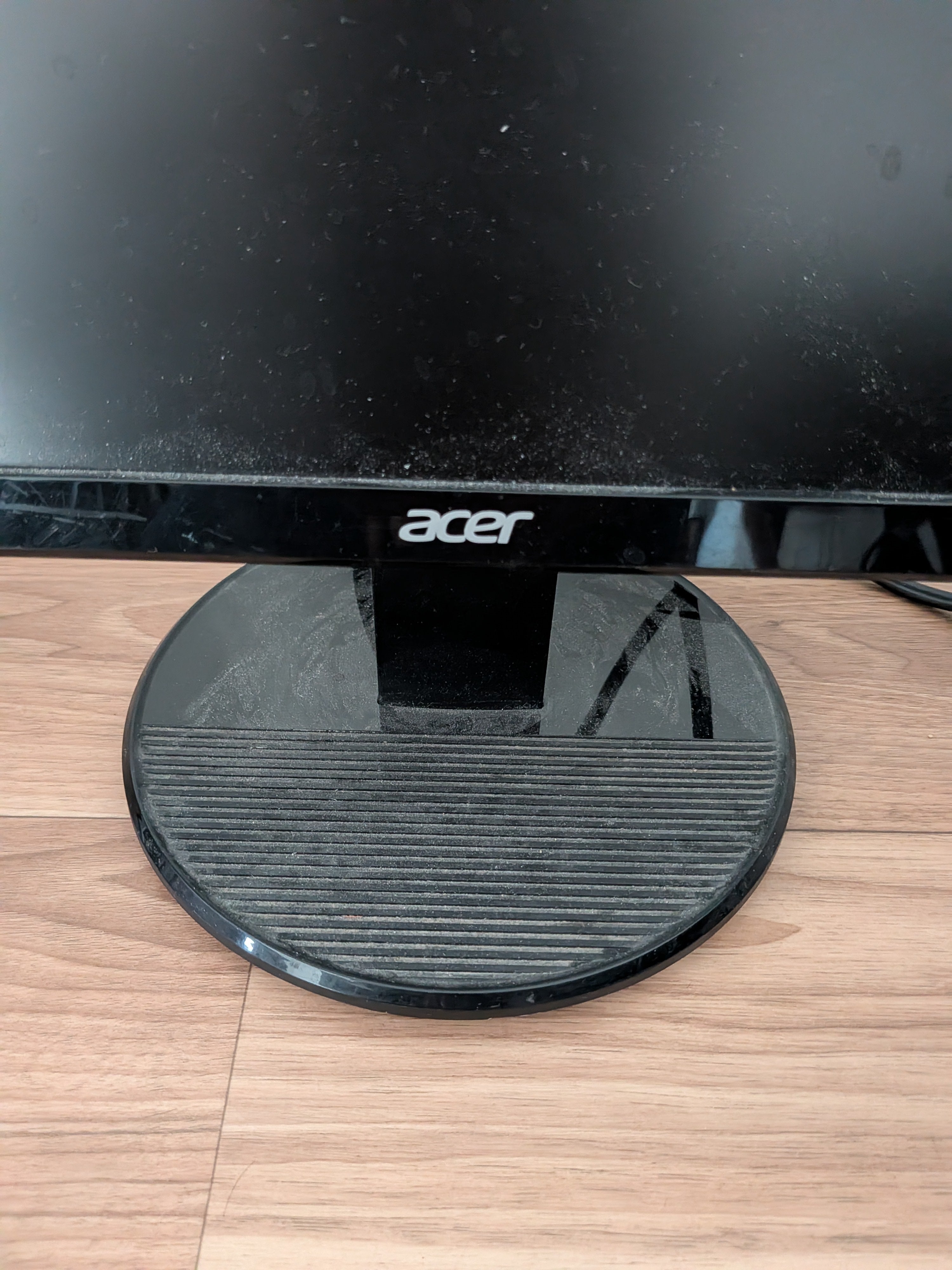 Acer V226HQL 21,5″ Full-HD LED Monitor Schwarz – guter Zustand, Kabel, Standfuß