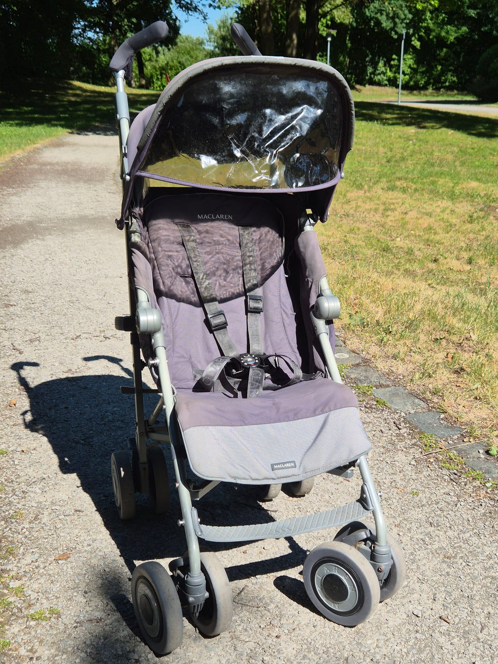 Maclaren Techno XT Buggy Charcoal Grau mit Regenschutz, gebraucht